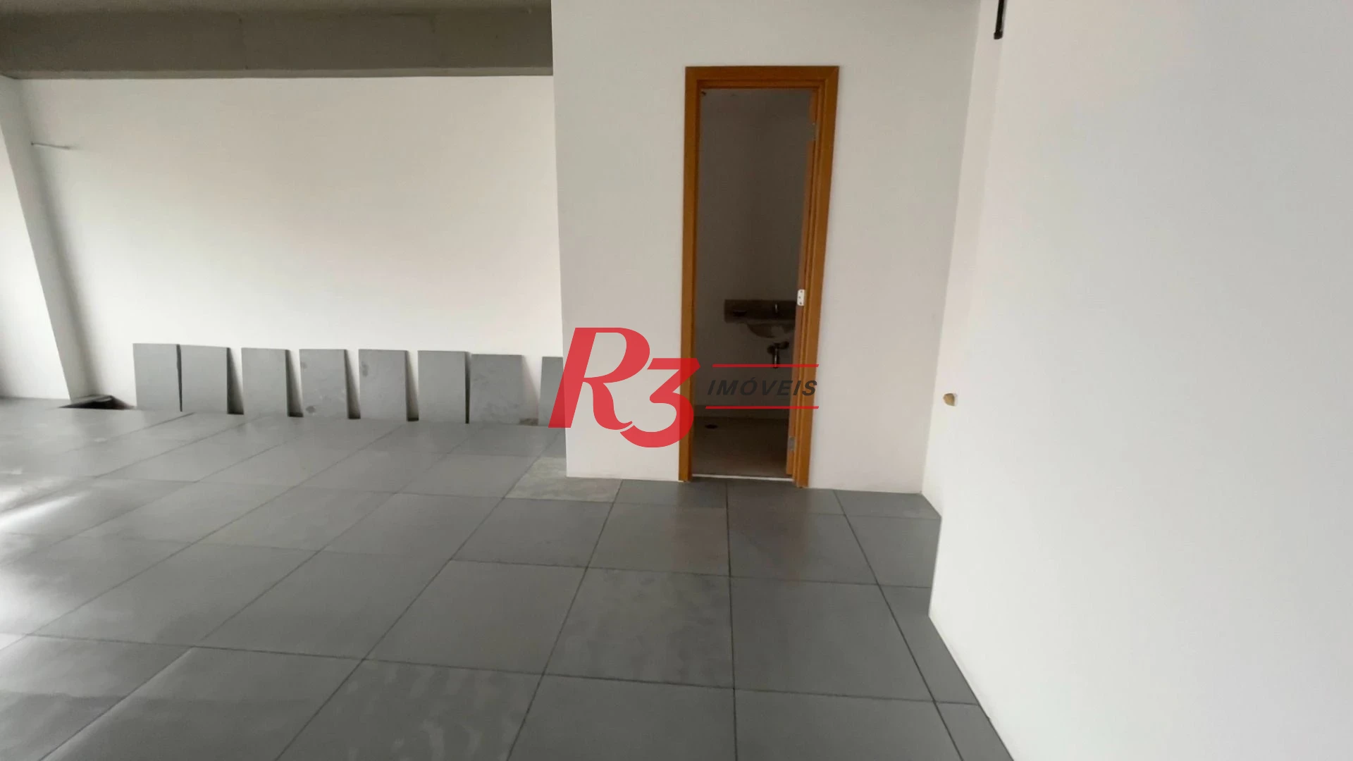 Sala à venda, 60 m² por R$ 375.000,00 - Centro - Santos/SP