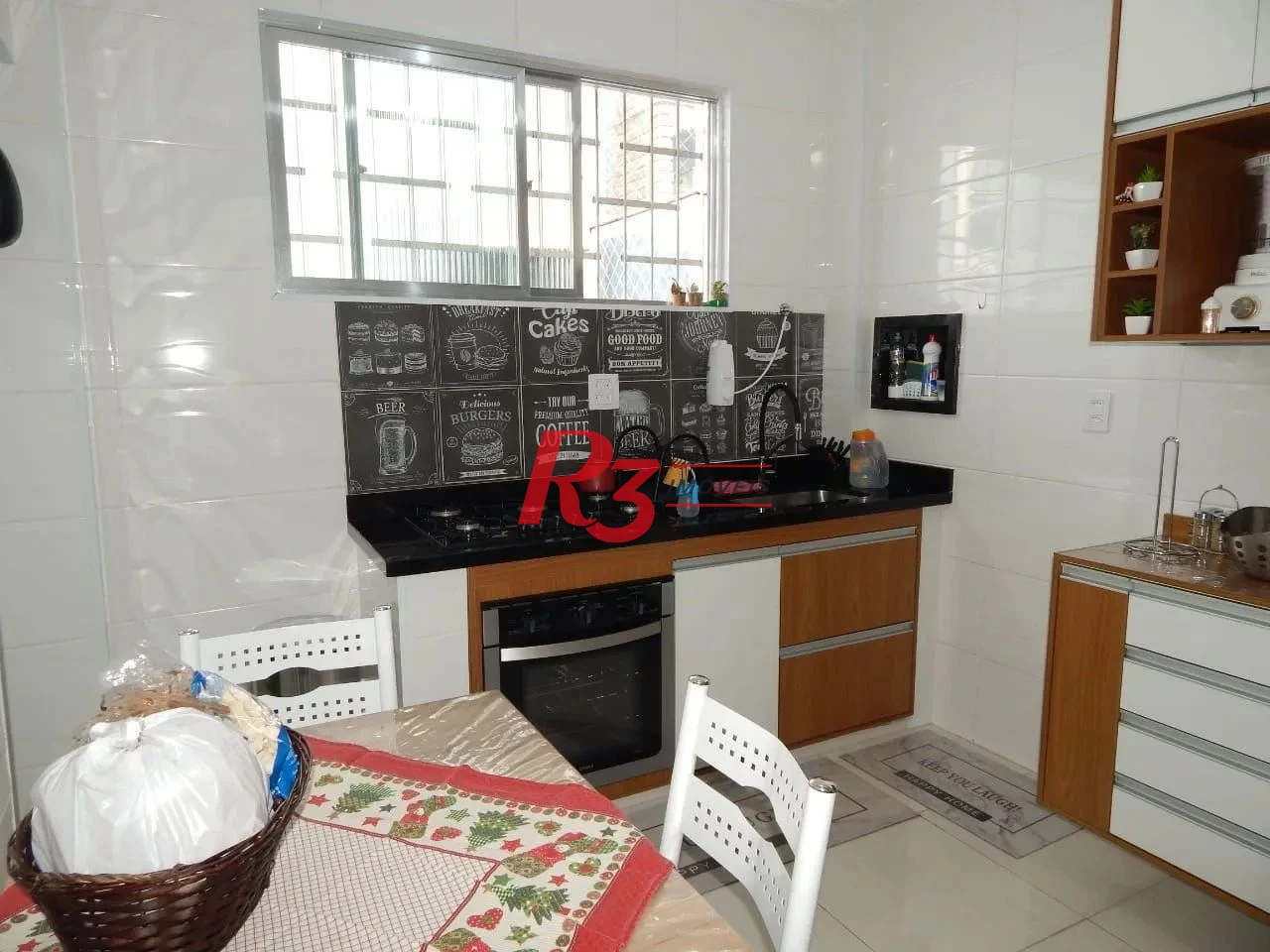 Casa com 2 dormitórios à venda, 73 m² por R$ 320.000,00 - Santa Maria - Santos/SP