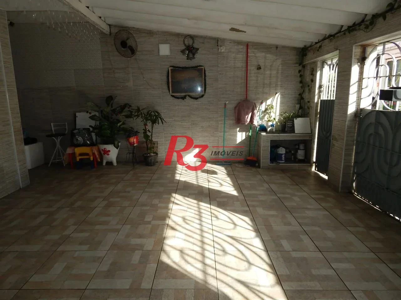 Casa com 2 dormitórios à venda, 73 m² por R$ 320.000,00 - Santa Maria - Santos/SP