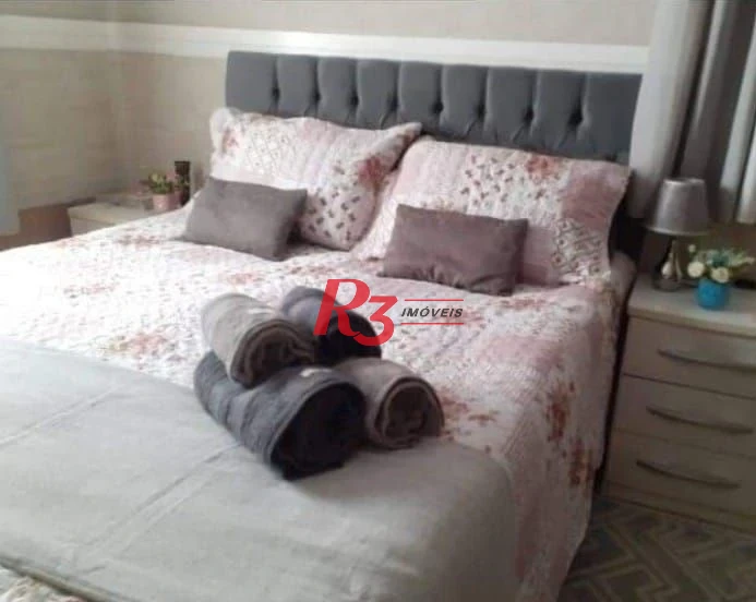 Casa com 2 dormitórios à venda, 365 m² por R$ 615.000,00 - Chico de Paula - Santos/SP