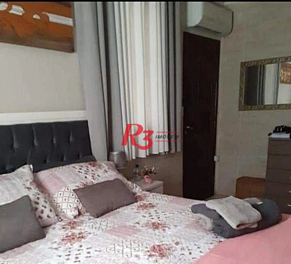 Casa com 2 dormitórios à venda, 365 m² por R$ 615.000,00 - Chico de Paula - Santos/SP
