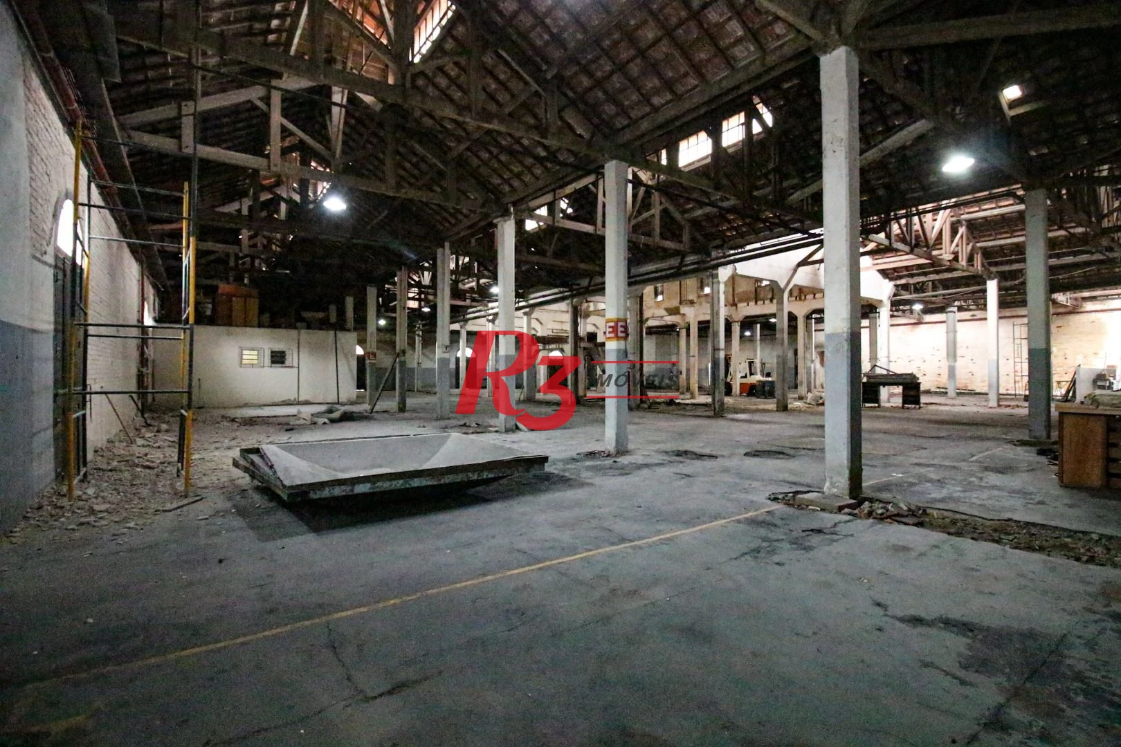 Galpão para alugar, 5000 m² por R$ 127.000,00/mês - Paquetá - Santos/SP
