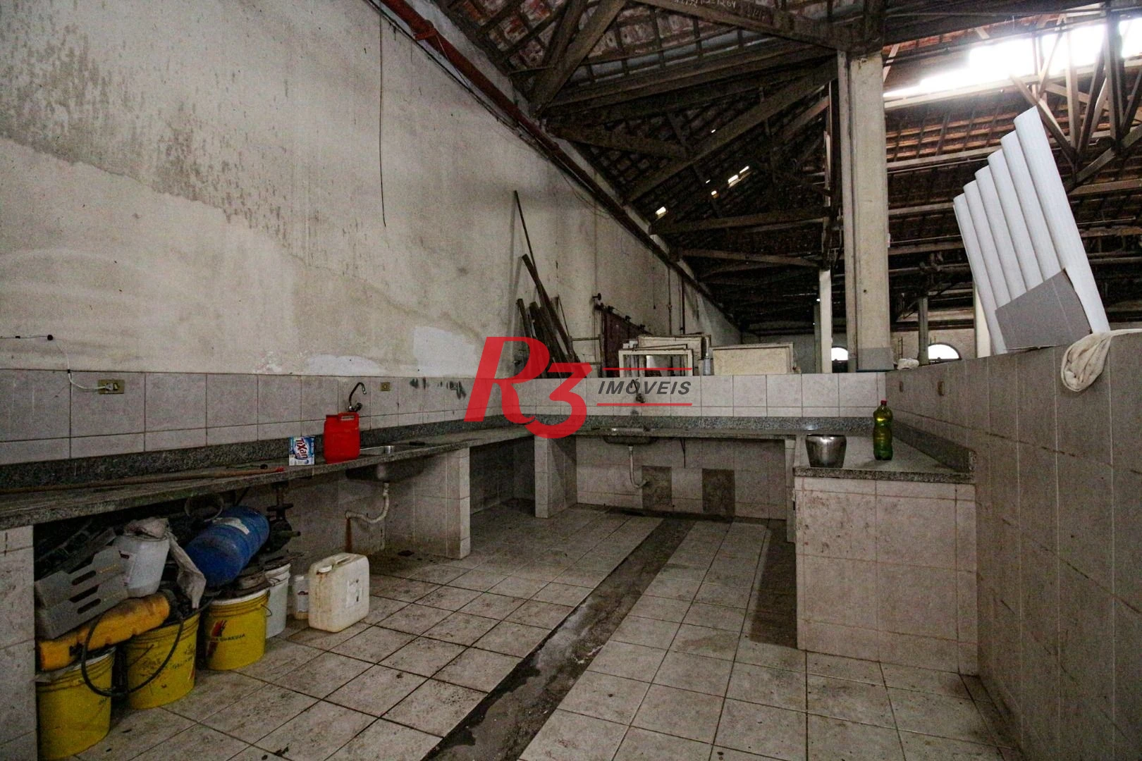 Galpão para alugar, 5000 m² por R$ 127.000,00/mês - Paquetá - Santos/SP