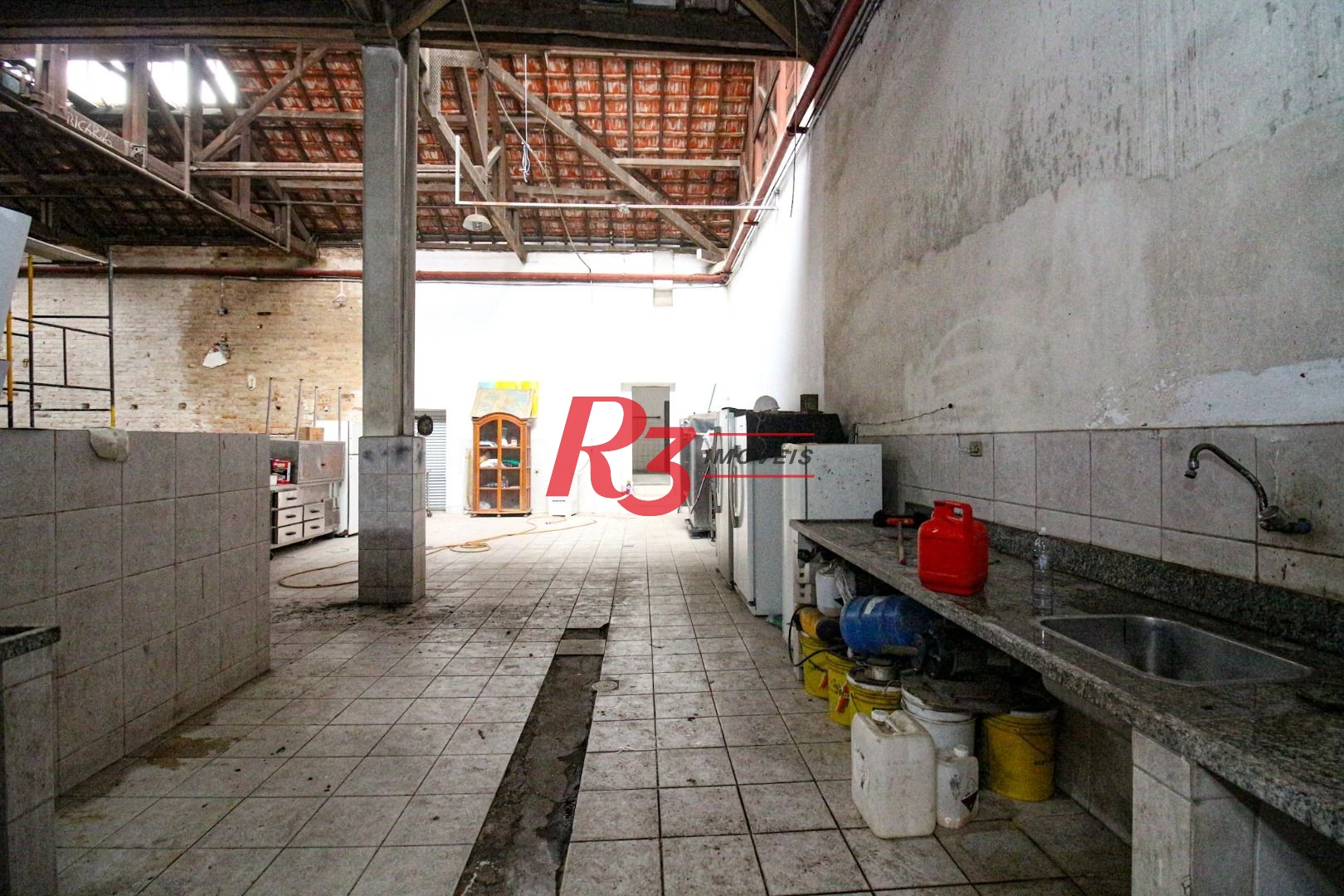 Galpão para alugar, 5000 m² por R$ 127.000,00/mês - Paquetá - Santos/SP
