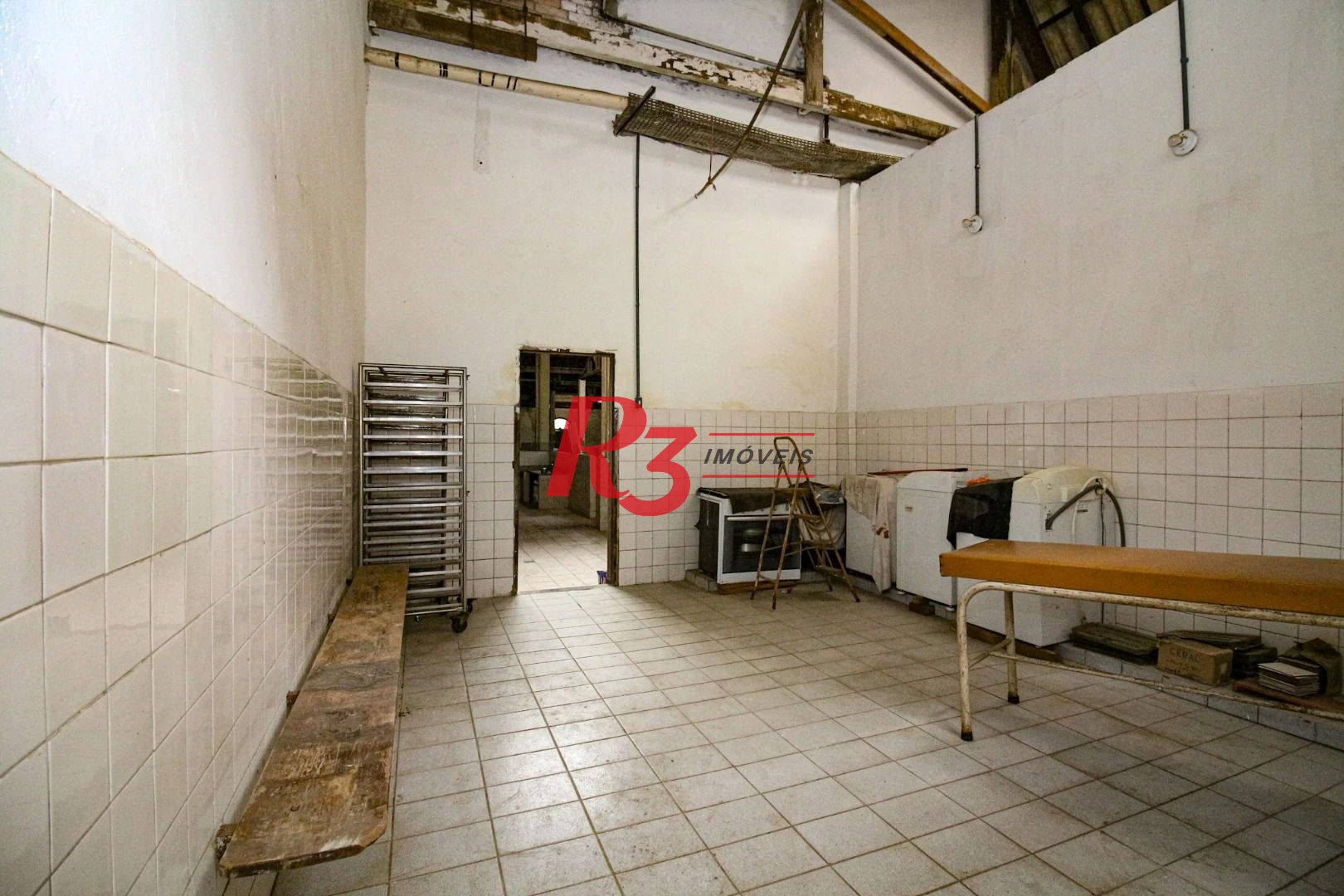Galpão para alugar, 5000 m² por R$ 127.000,00/mês - Paquetá - Santos/SP