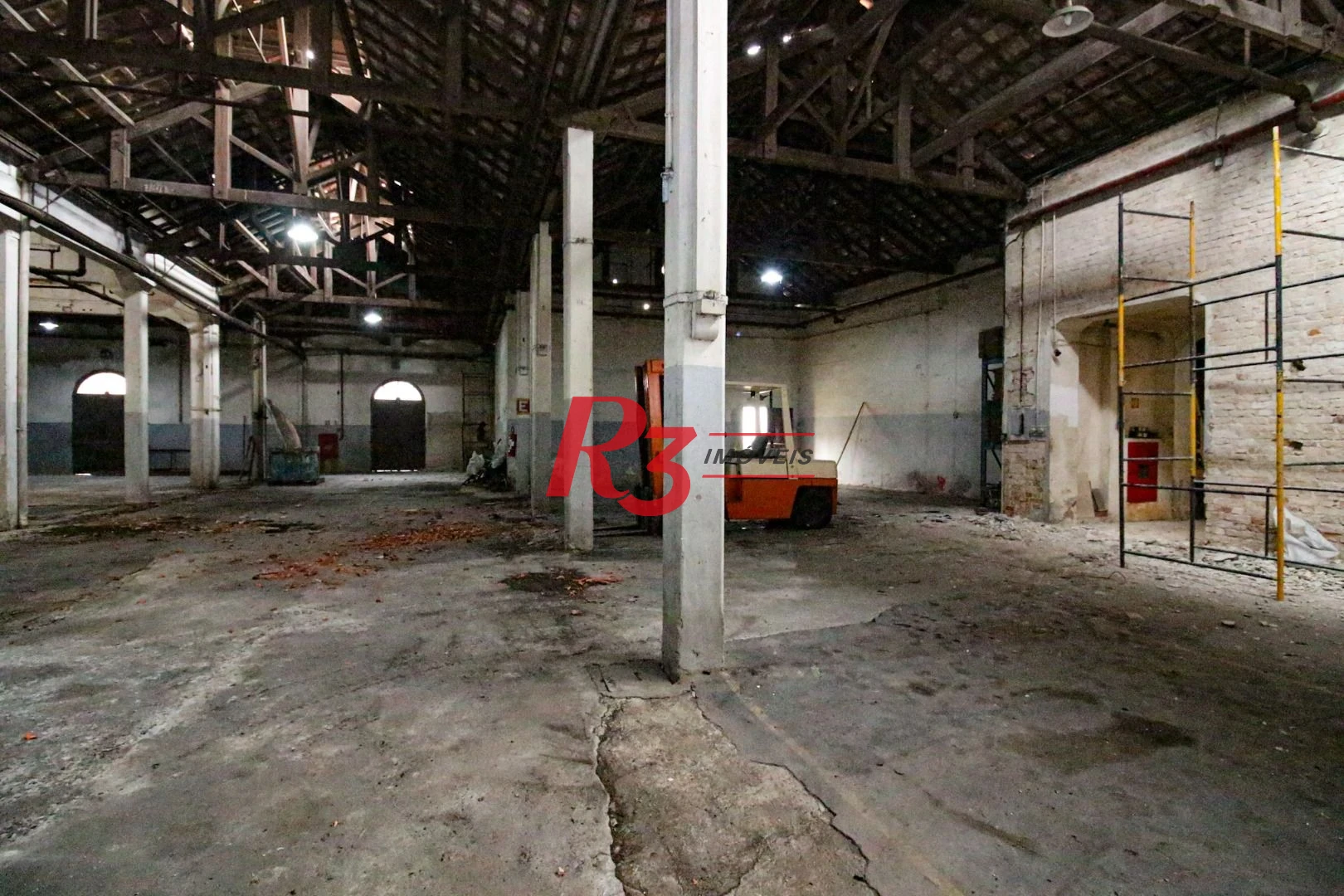 Galpão para alugar, 5000 m² por R$ 127.000,00/mês - Paquetá - Santos/SP