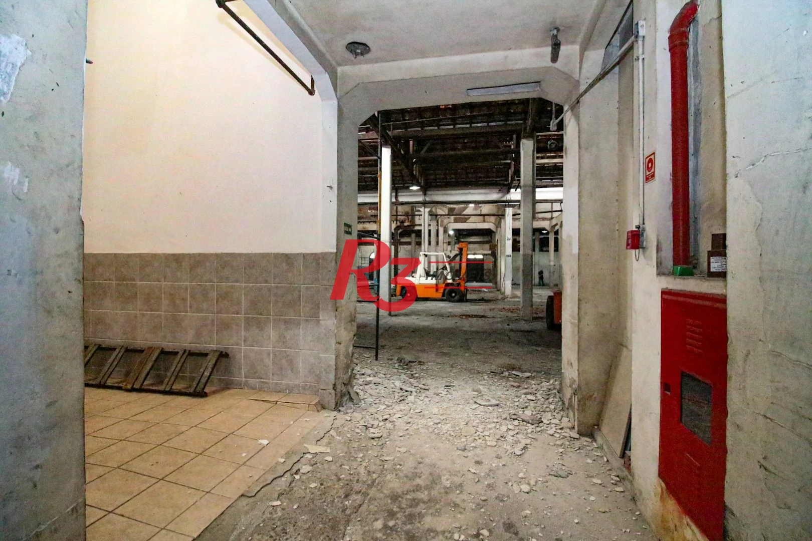 Galpão para alugar, 5000 m² por R$ 127.000,00/mês - Paquetá - Santos/SP