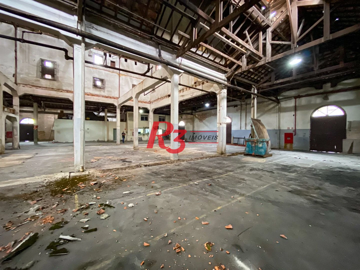 Galpão para alugar, 5000 m² por R$ 127.000,00/mês - Paquetá - Santos/SP