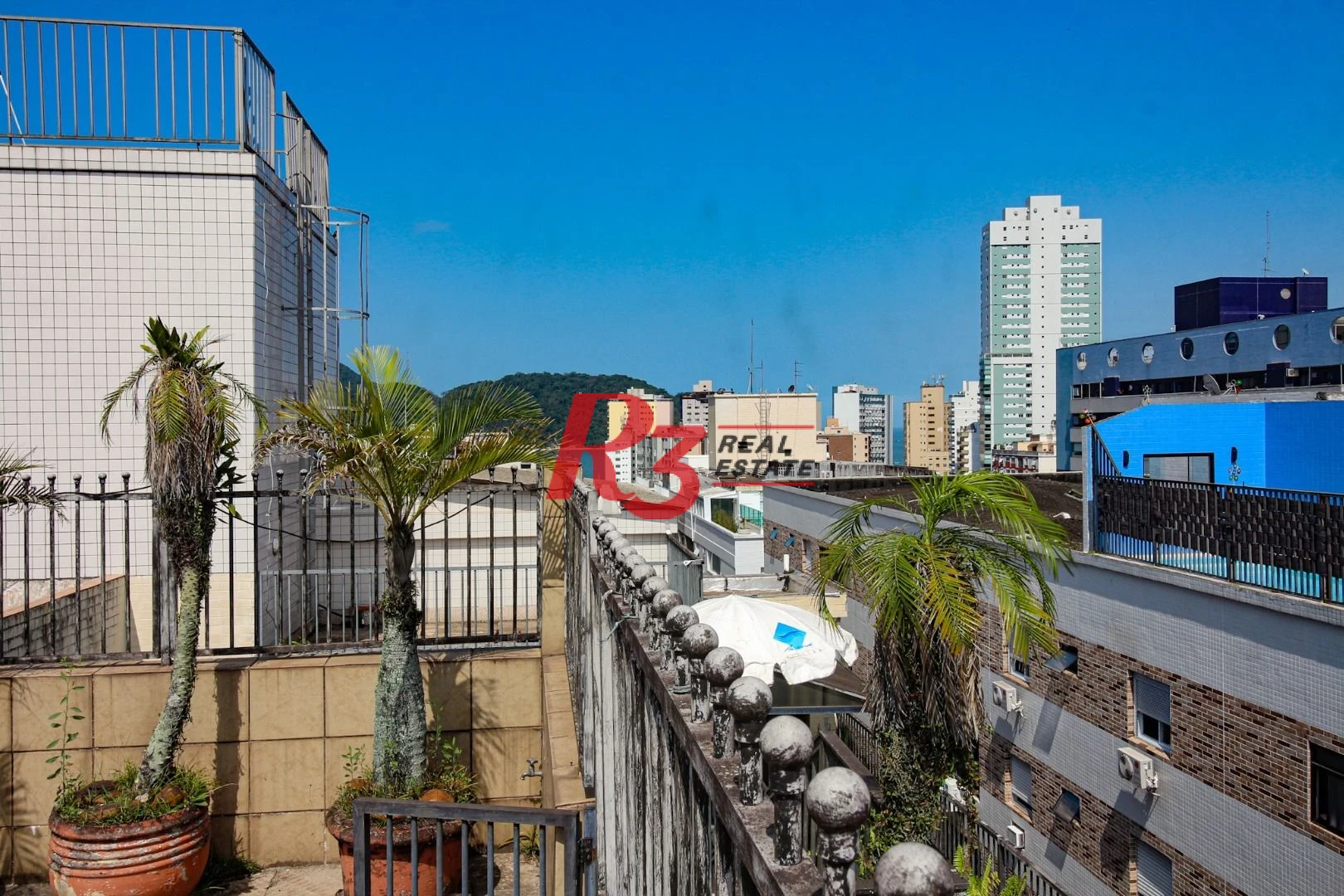 Cobertura ponta da praia