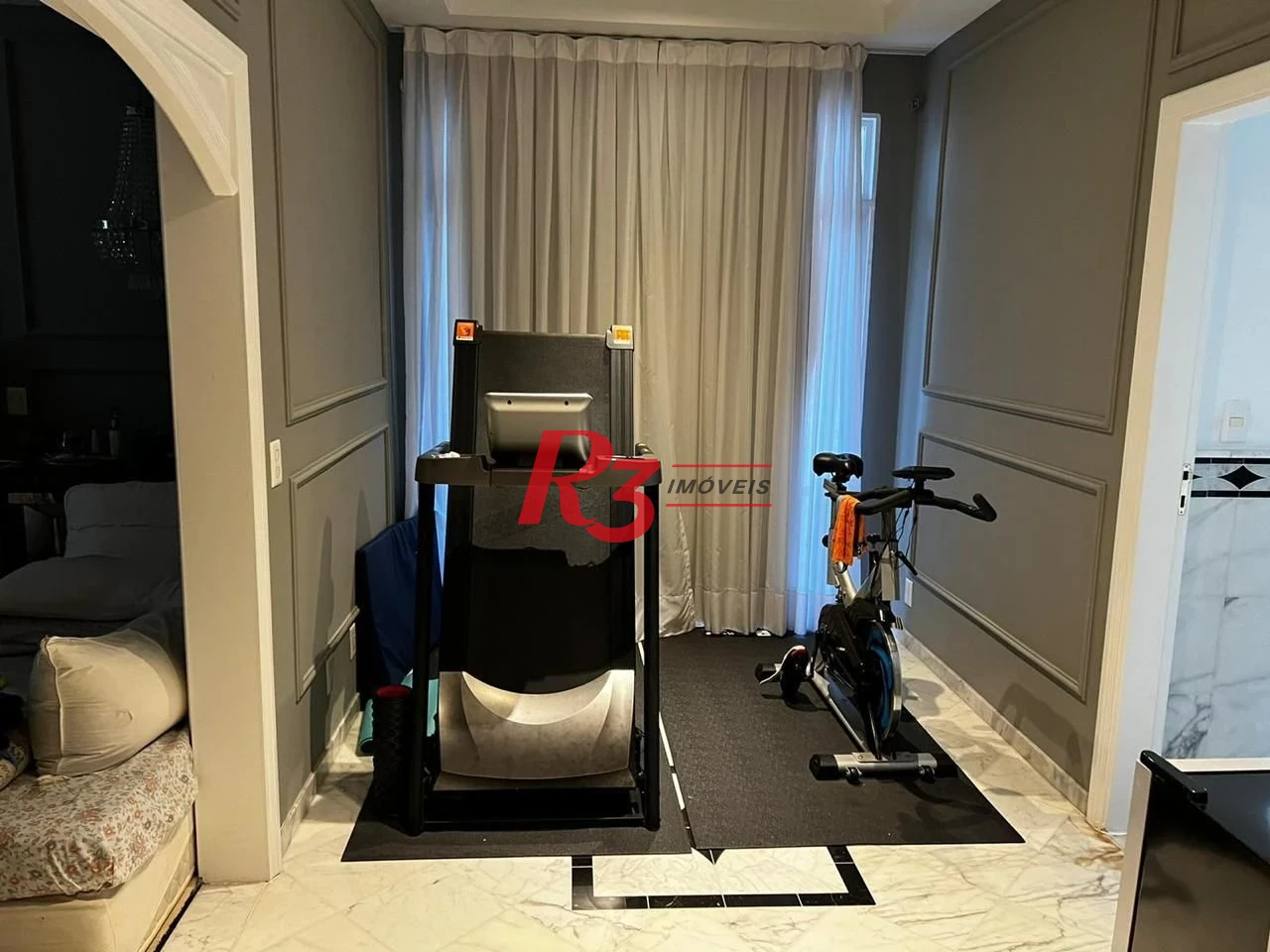 Apartamento com 4 dormitórios à venda, 429 m² por R$ 3.990.000,00 - Gonzaga - Santos/SP