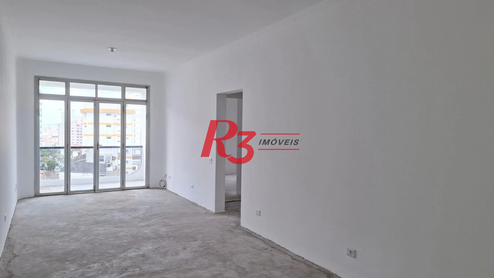 Apartamento à venda, 115 m², 2 quartos, no Boqueirão em Santos SP.
