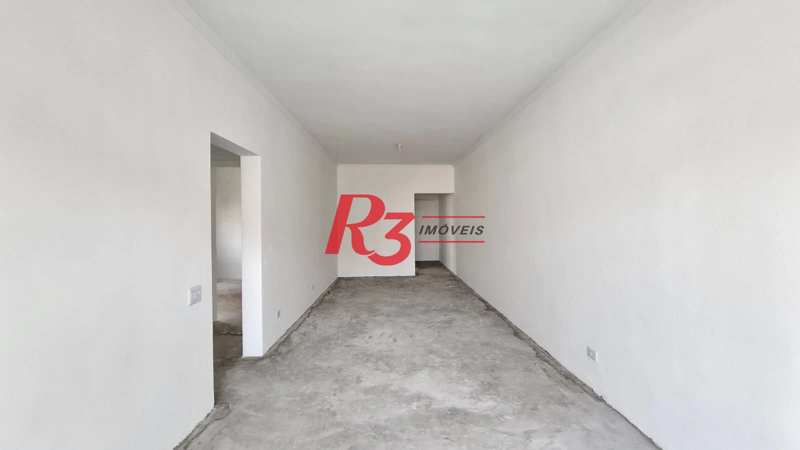 Apartamento à venda, 115 m², 2 quartos, no Boqueirão em Santos SP.