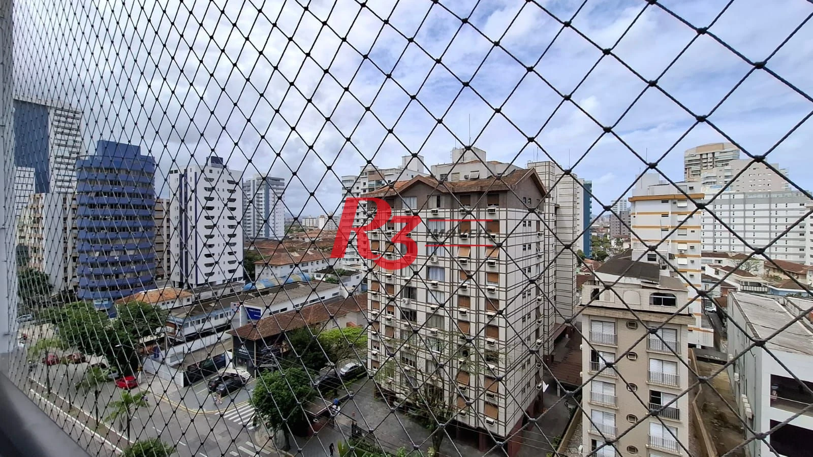 Apartamento à venda, 115 m², 2 quartos, no Boqueirão em Santos SP.