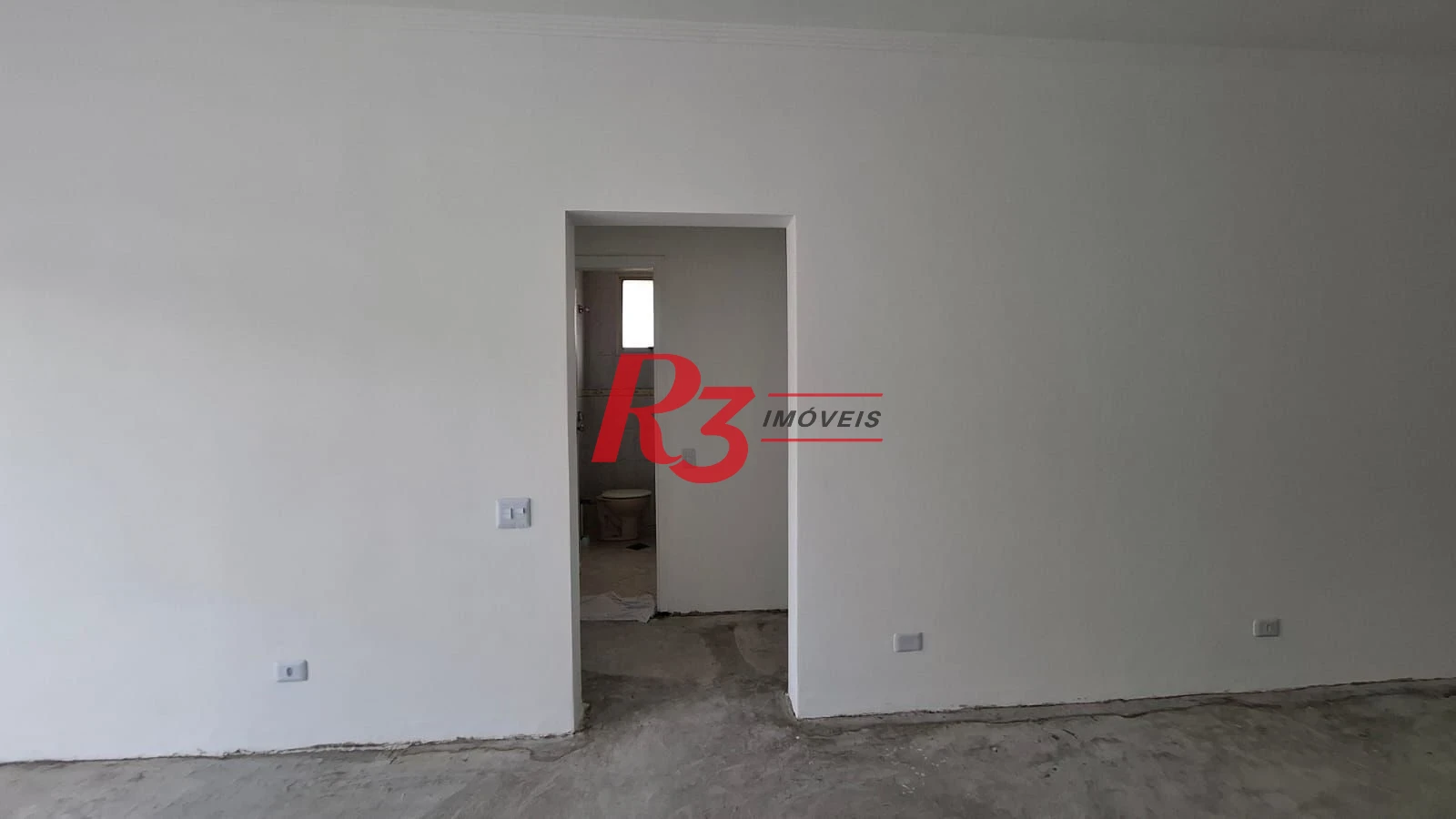 Apartamento à venda, 115 m², 2 quartos, no Boqueirão em Santos SP.