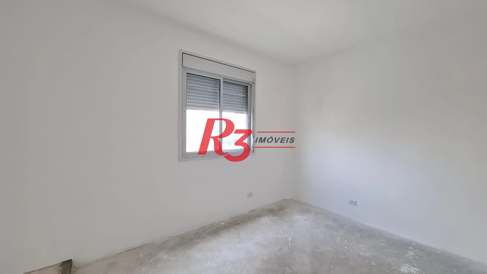 Apartamento à venda, 115 m², 2 quartos, no Boqueirão em Santos SP.