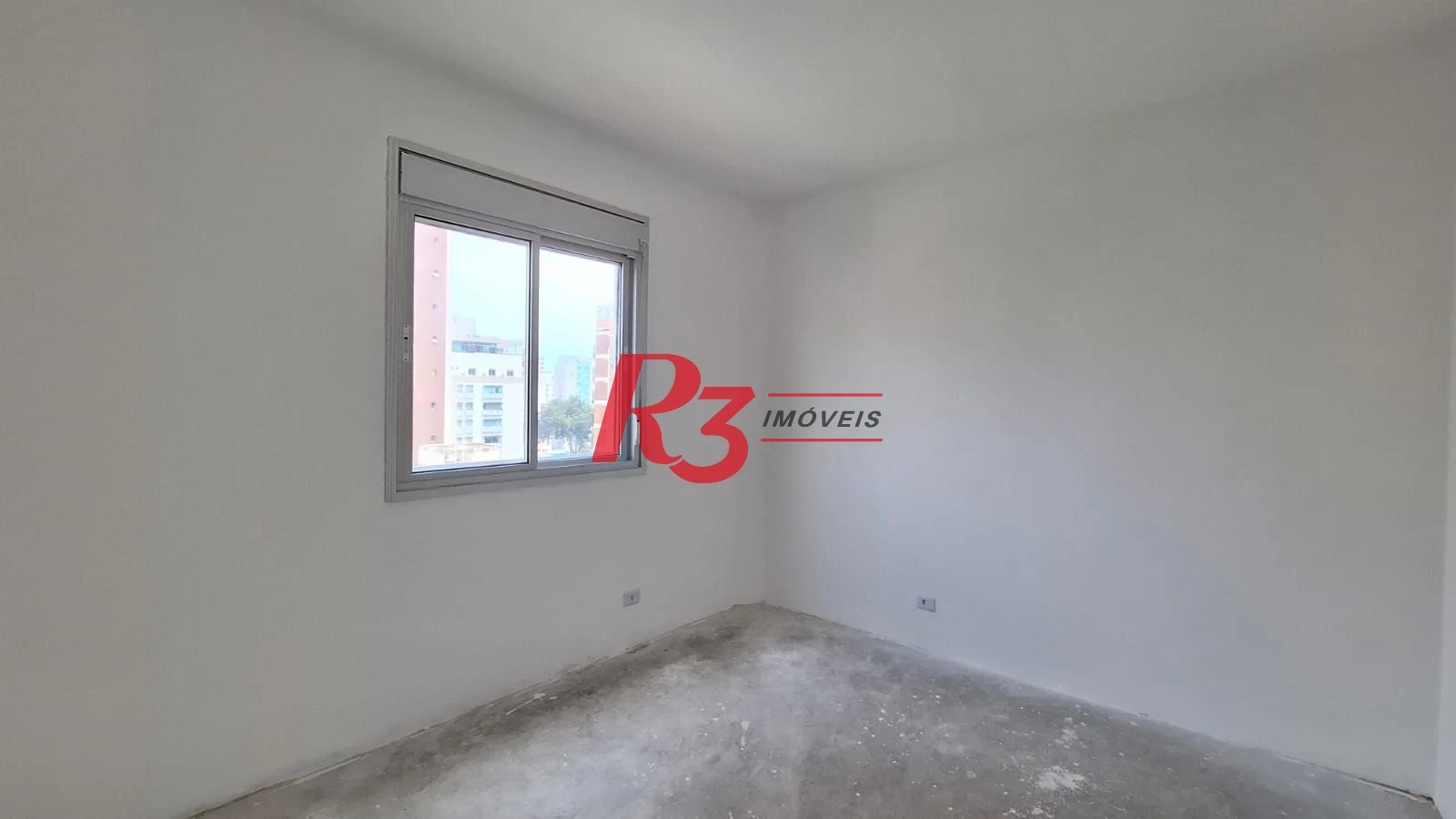 Apartamento à venda, 115 m², 2 quartos, no Boqueirão em Santos SP.