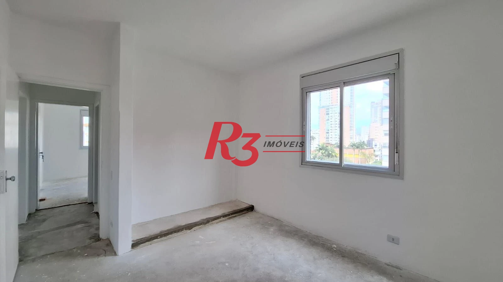 Apartamento à venda, 115 m², 2 quartos, no Boqueirão em Santos SP.