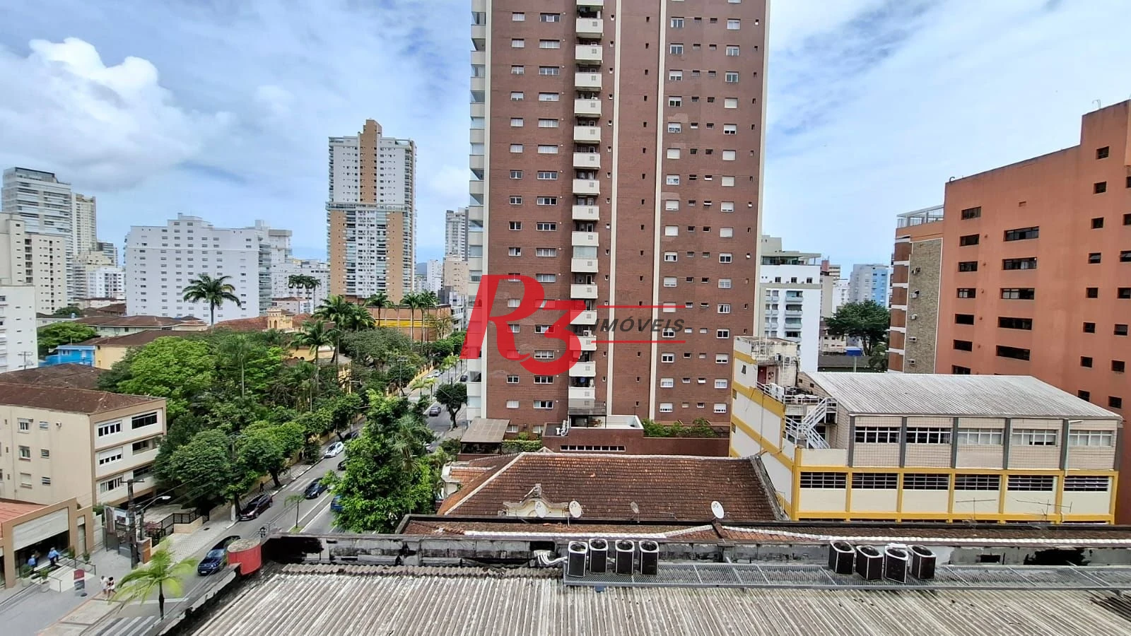 Apartamento à venda, 115 m², 2 quartos, no Boqueirão em Santos SP.