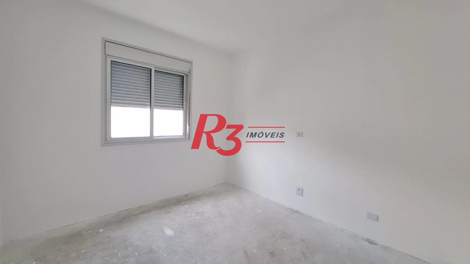 Apartamento à venda, 115 m², 2 quartos, no Boqueirão em Santos SP.
