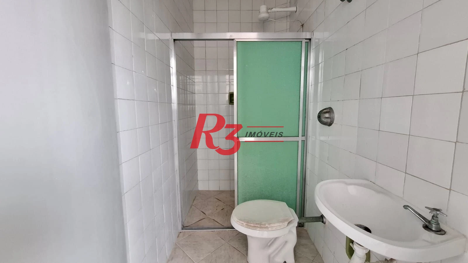 Apartamento à venda, 115 m², 2 quartos, no Boqueirão em Santos SP.
