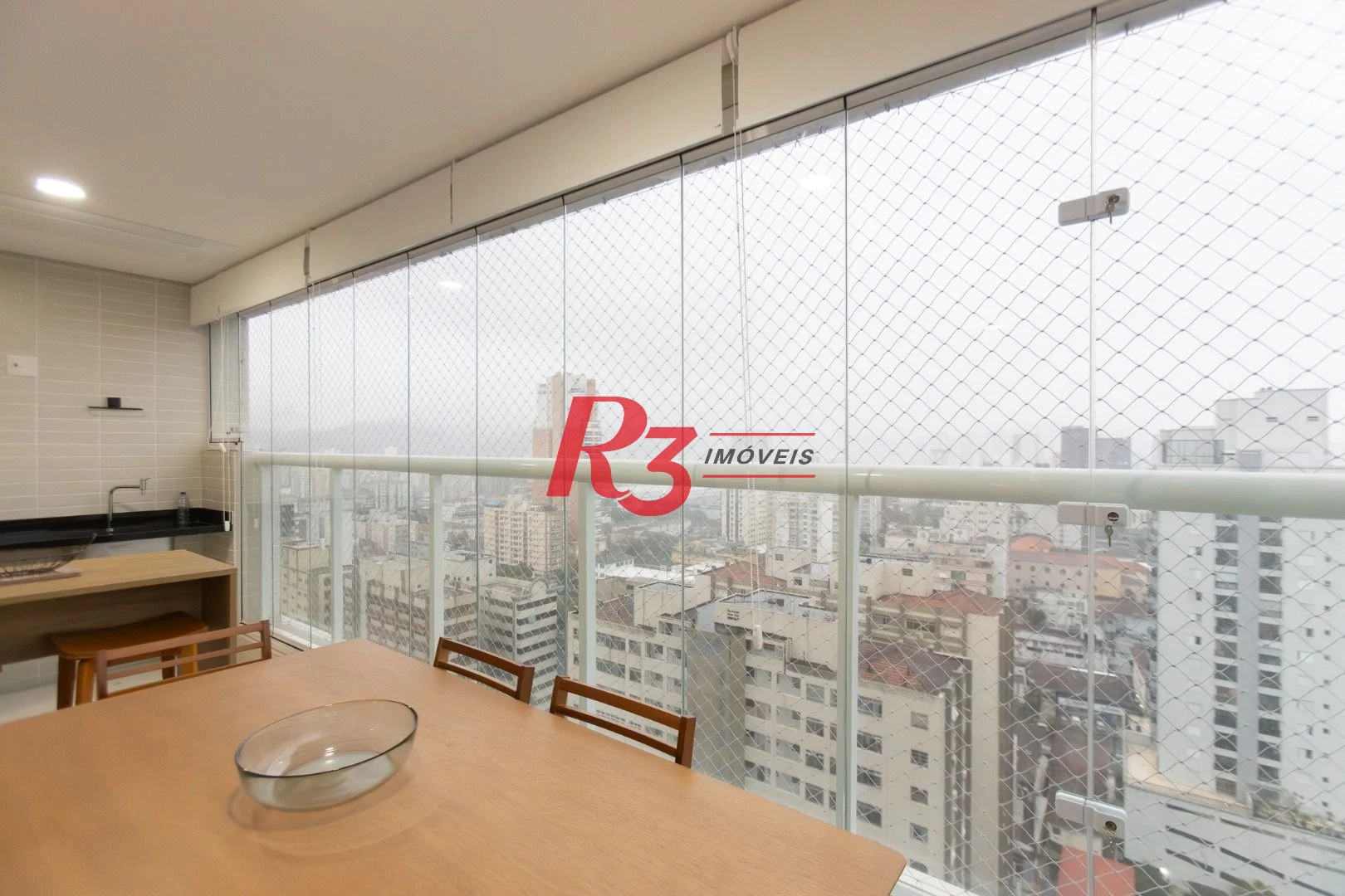 Apartamento com 3 dormitórios para alugar, 99 m² por R$ 12.000,02/mês - Gonzaga - Santos/SP