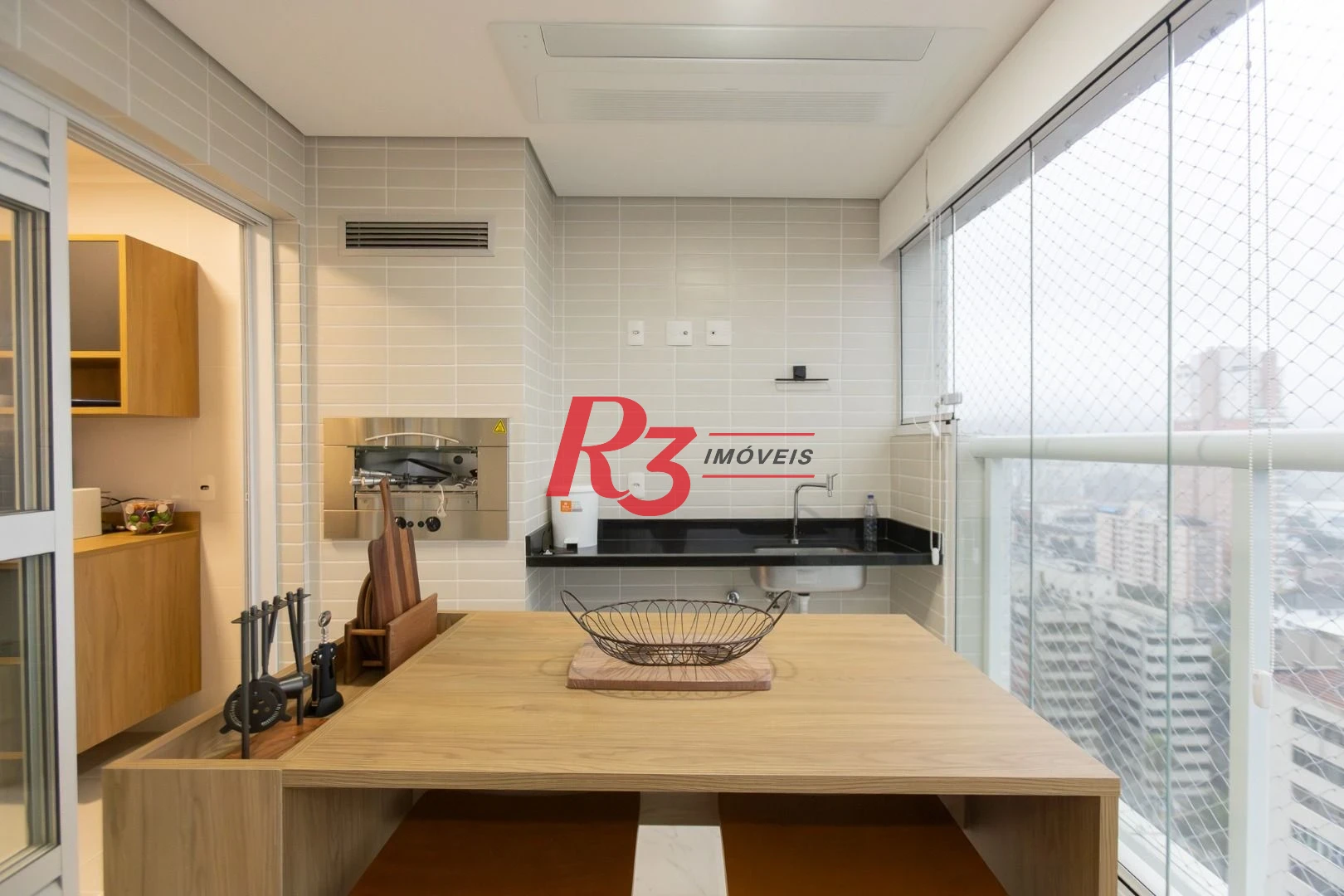 Apartamento com 3 dormitórios para alugar, 99 m² por R$ 12.000,02/mês - Gonzaga - Santos/SP
