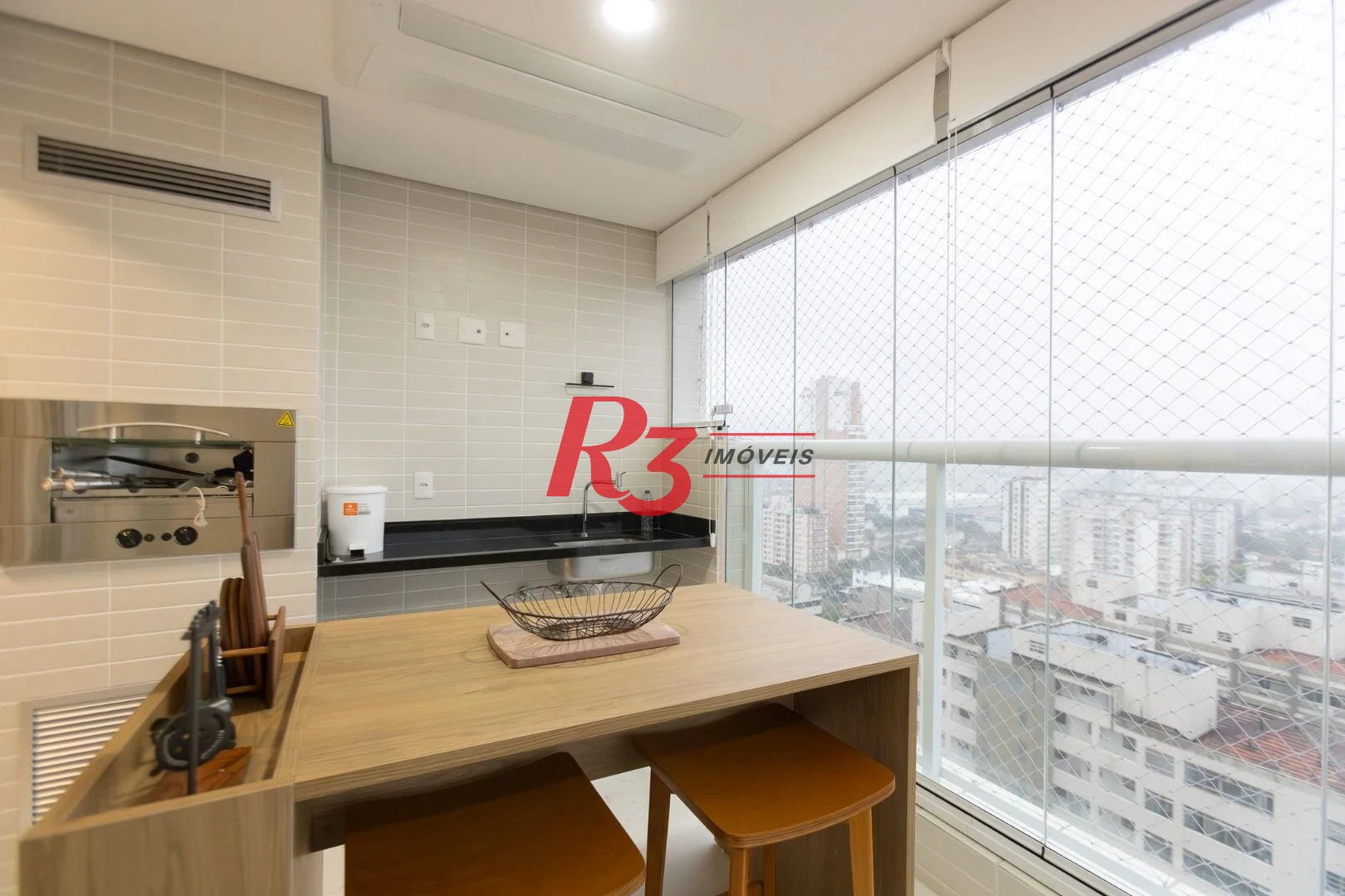 Apartamento com 3 dormitórios para alugar, 99 m² por R$ 12.000,02/mês - Gonzaga - Santos/SP