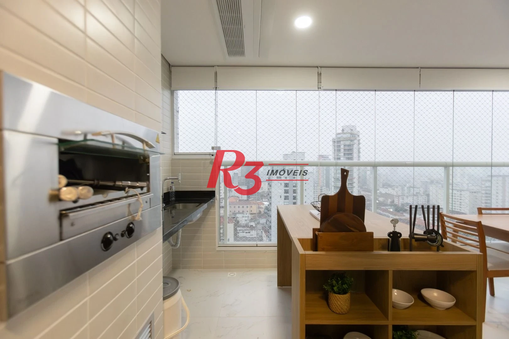 Apartamento com 3 dormitórios para alugar, 99 m² por R$ 12.000,02/mês - Gonzaga - Santos/SP
