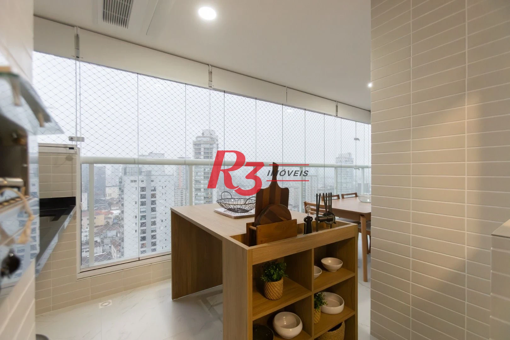 Apartamento com 3 dormitórios para alugar, 99 m² por R$ 12.000,02/mês - Gonzaga - Santos/SP