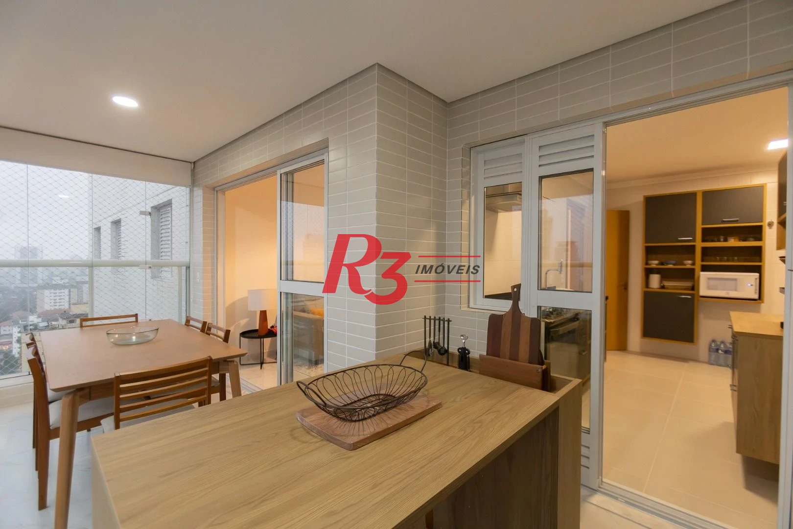 Apartamento com 3 dormitórios para alugar, 99 m² por R$ 12.000,02/mês - Gonzaga - Santos/SP