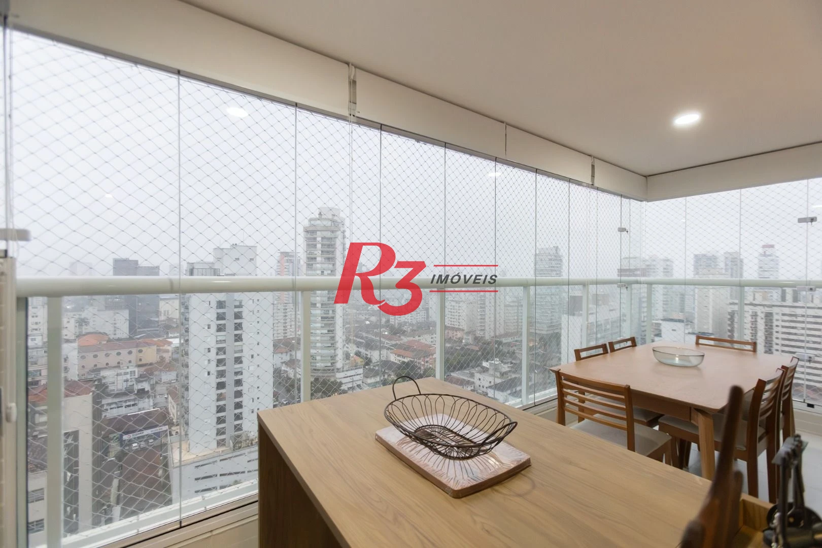 Apartamento com 3 dormitórios para alugar, 99 m² por R$ 12.000,02/mês - Gonzaga - Santos/SP