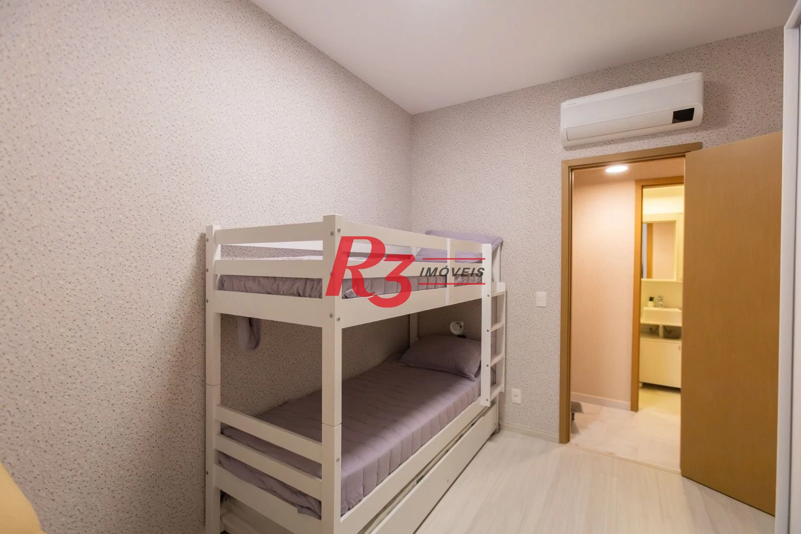 Apartamento com 3 dormitórios para alugar, 99 m² por R$ 12.000,02/mês - Gonzaga - Santos/SP