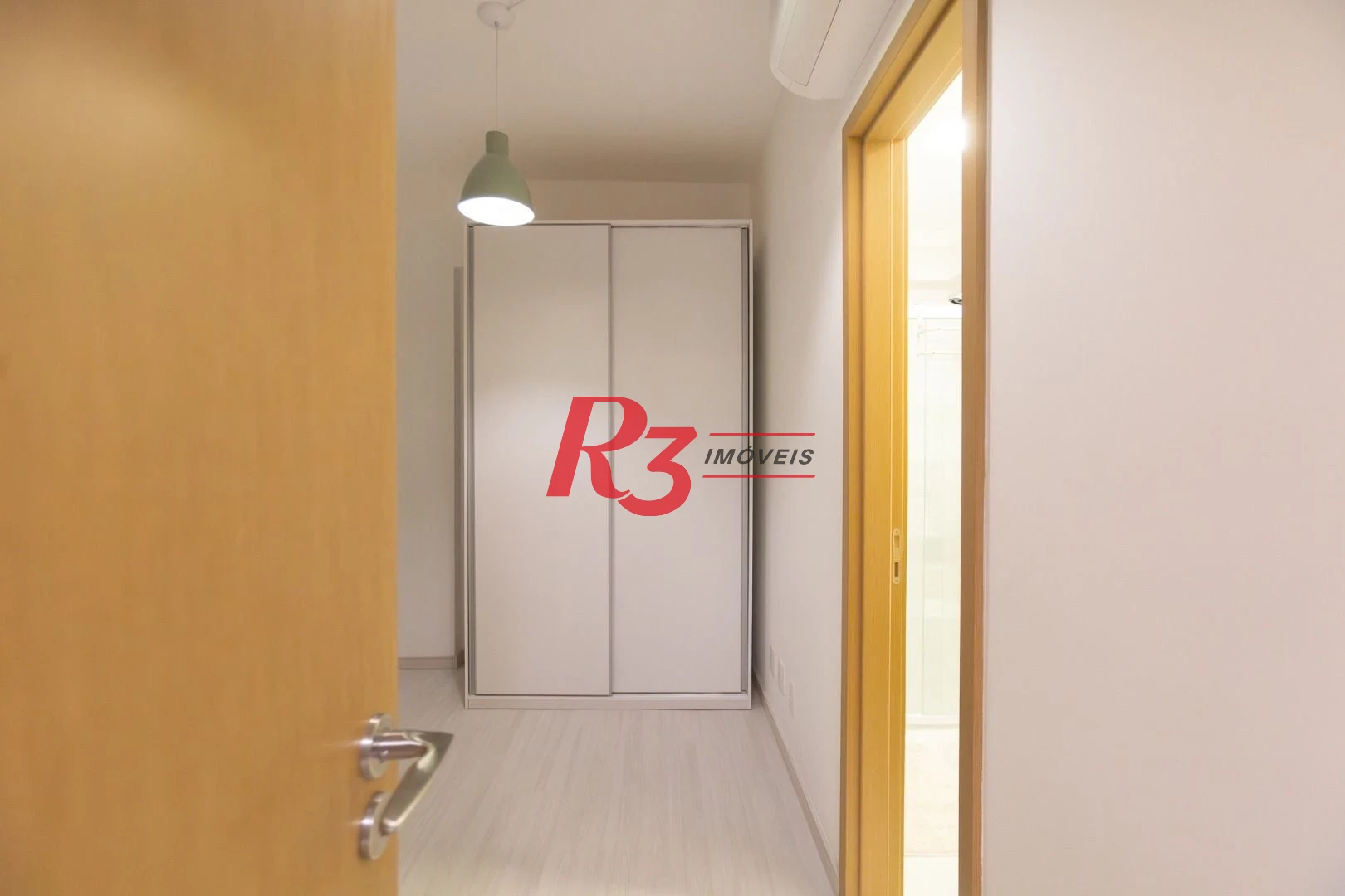 Apartamento com 3 dormitórios para alugar, 99 m² por R$ 12.000,02/mês - Gonzaga - Santos/SP