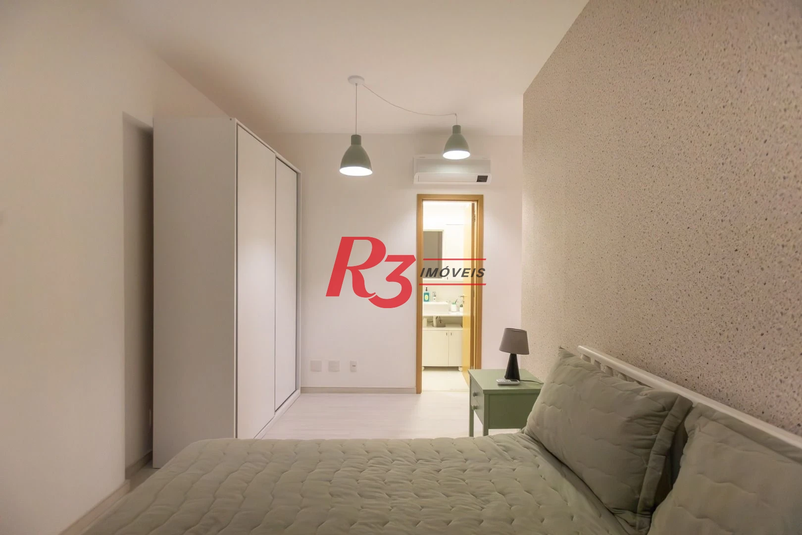 Apartamento com 3 dormitórios para alugar, 99 m² por R$ 12.000,02/mês - Gonzaga - Santos/SP