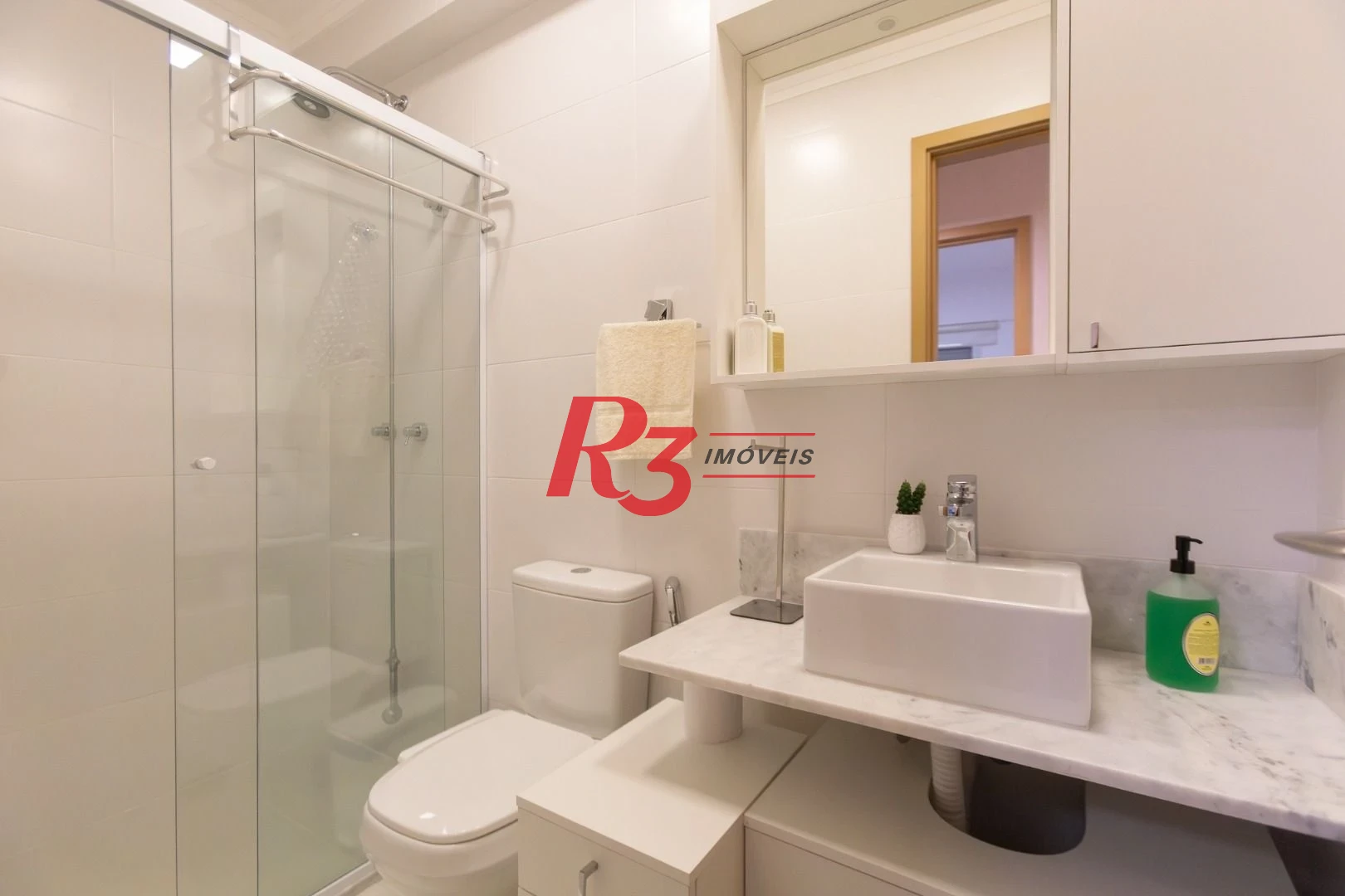 Apartamento com 3 dormitórios para alugar, 99 m² por R$ 12.000,02/mês - Gonzaga - Santos/SP