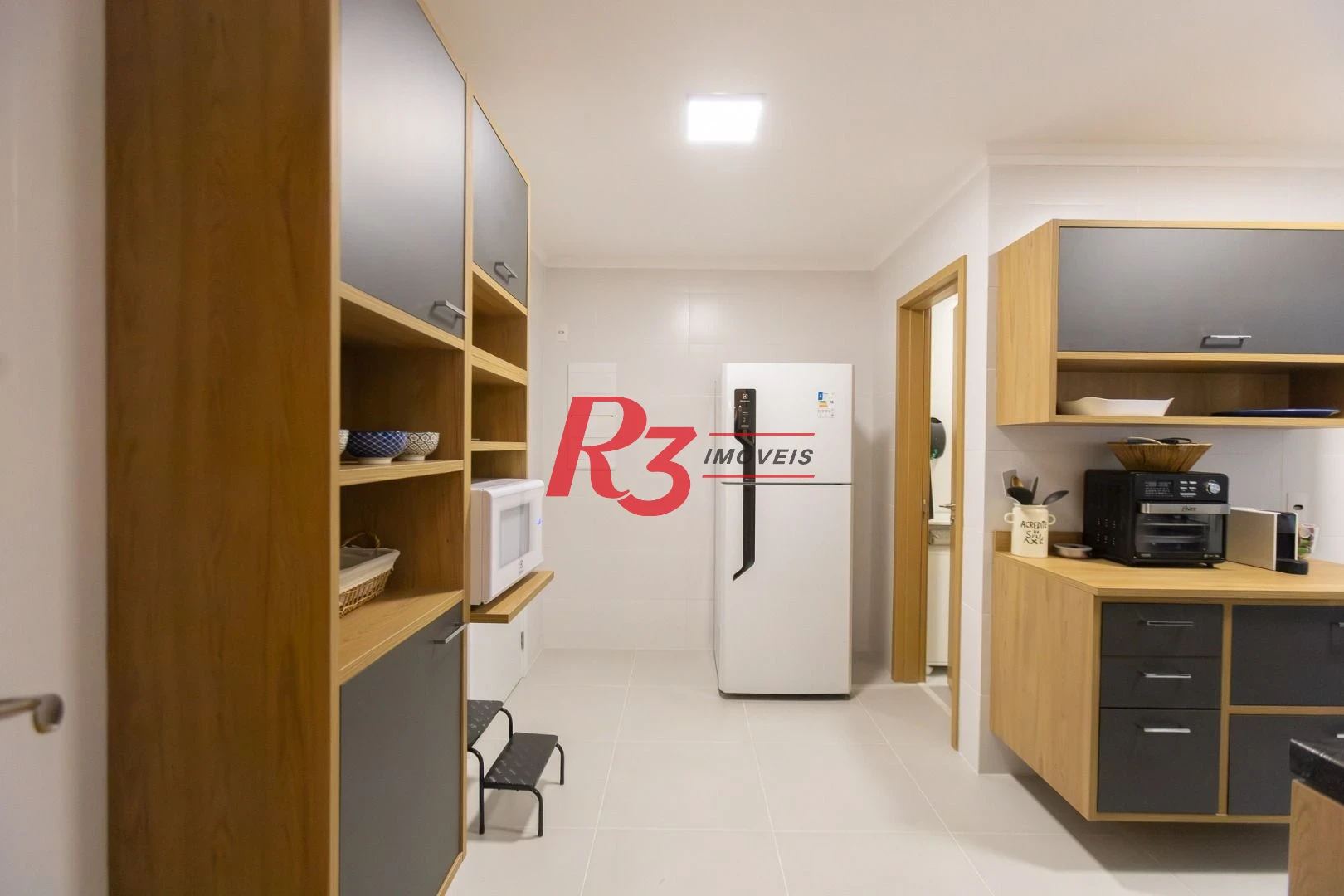 Apartamento com 3 dormitórios para alugar, 99 m² por R$ 12.000,02/mês - Gonzaga - Santos/SP