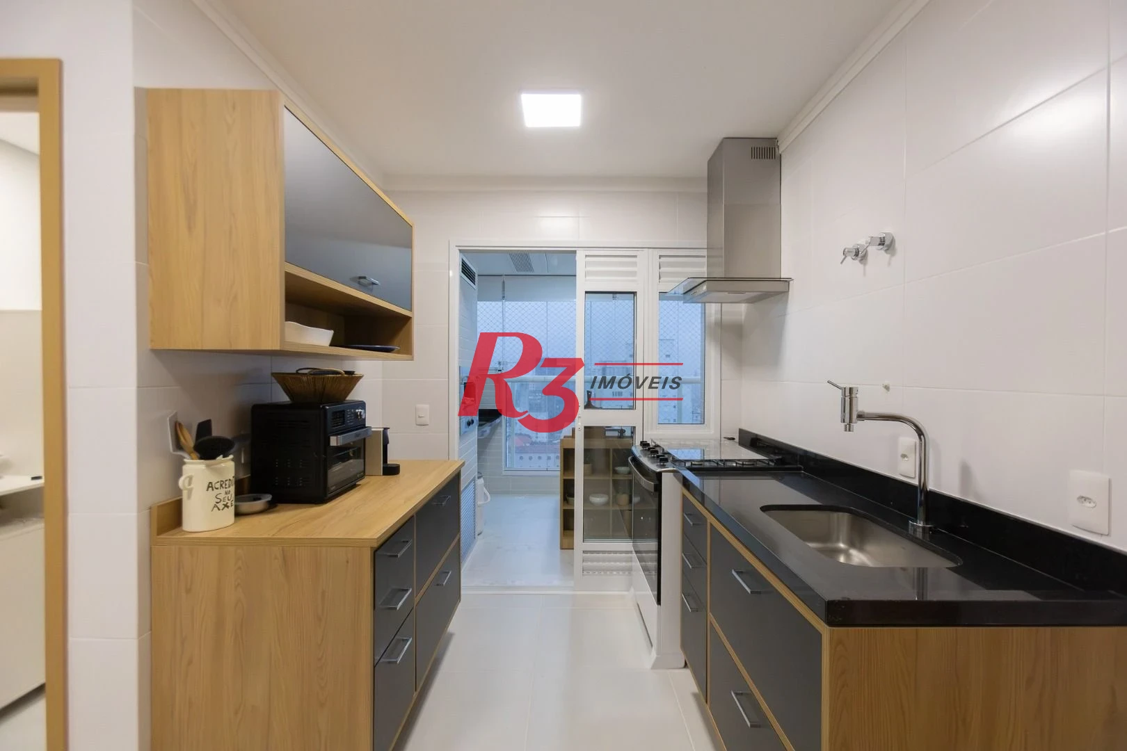Apartamento com 3 dormitórios para alugar, 99 m² por R$ 12.000,02/mês - Gonzaga - Santos/SP