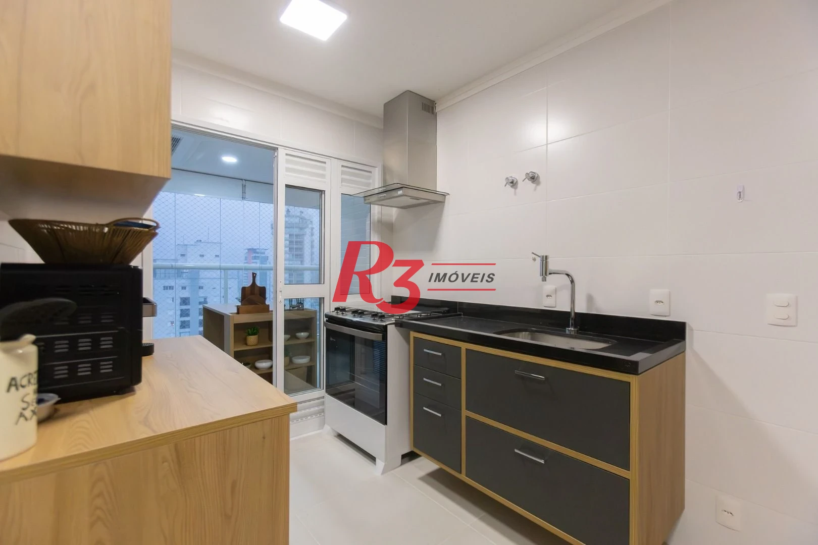 Apartamento com 3 dormitórios para alugar, 99 m² por R$ 12.000,02/mês - Gonzaga - Santos/SP