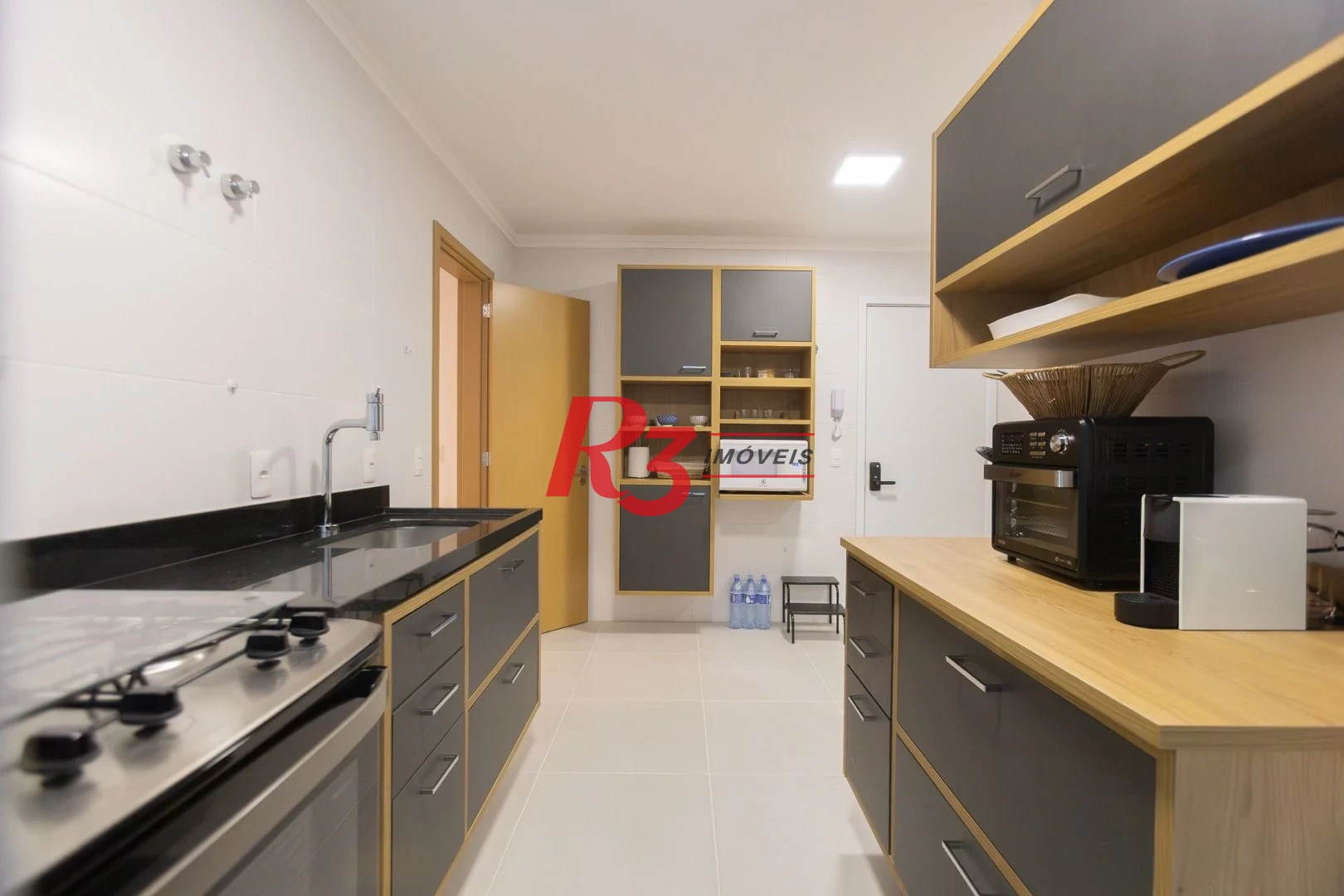 Apartamento com 3 dormitórios para alugar, 99 m² por R$ 12.000,02/mês - Gonzaga - Santos/SP