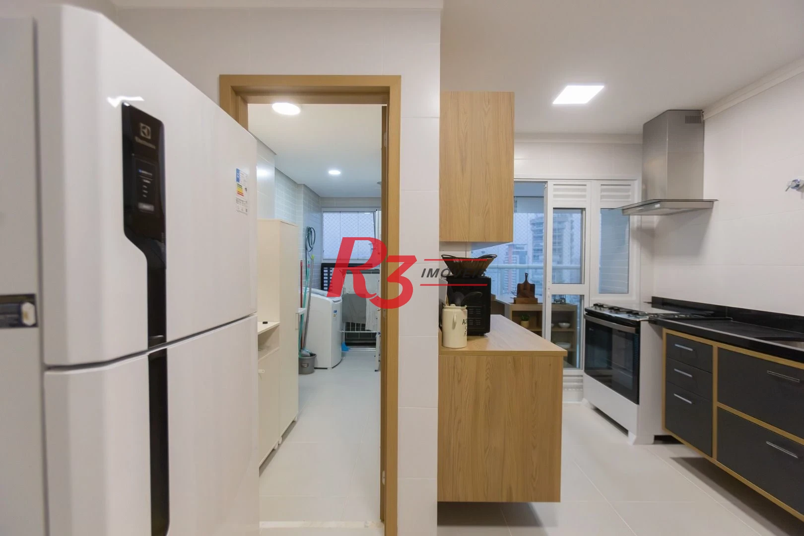 Apartamento com 3 dormitórios para alugar, 99 m² por R$ 12.000,02/mês - Gonzaga - Santos/SP