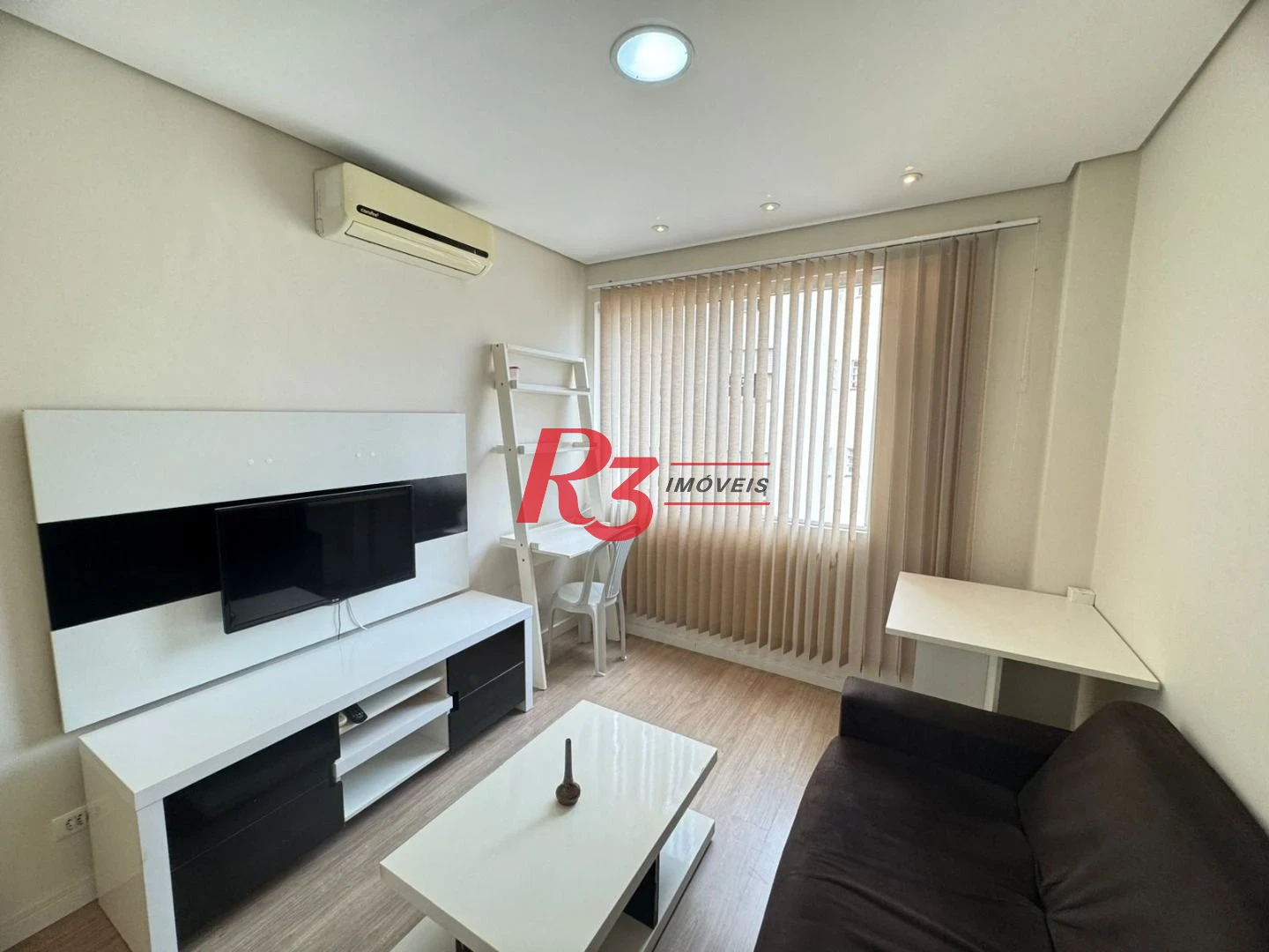Apartamento com 1 dormitório à venda, 44 m² por R$ 360.000,00 - Gonzaga - Santos/SP