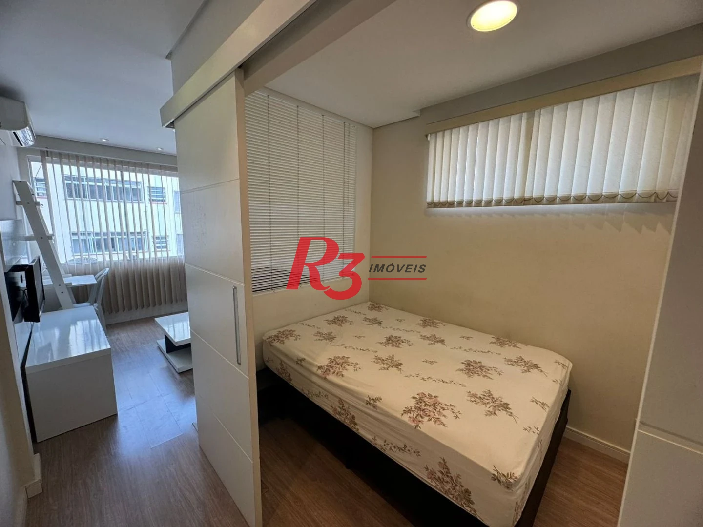 Apartamento com 1 dormitório à venda, 44 m² por R$ 360.000,00 - Gonzaga - Santos/SP