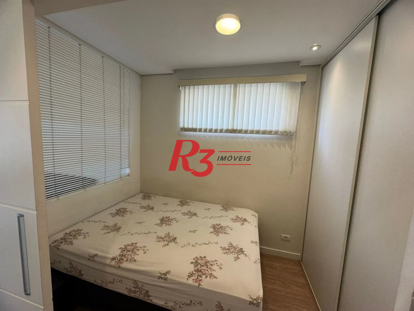 Apartamento com 1 dormitório à venda, 44 m² por R$ 360.000,00 - Gonzaga - Santos/SP