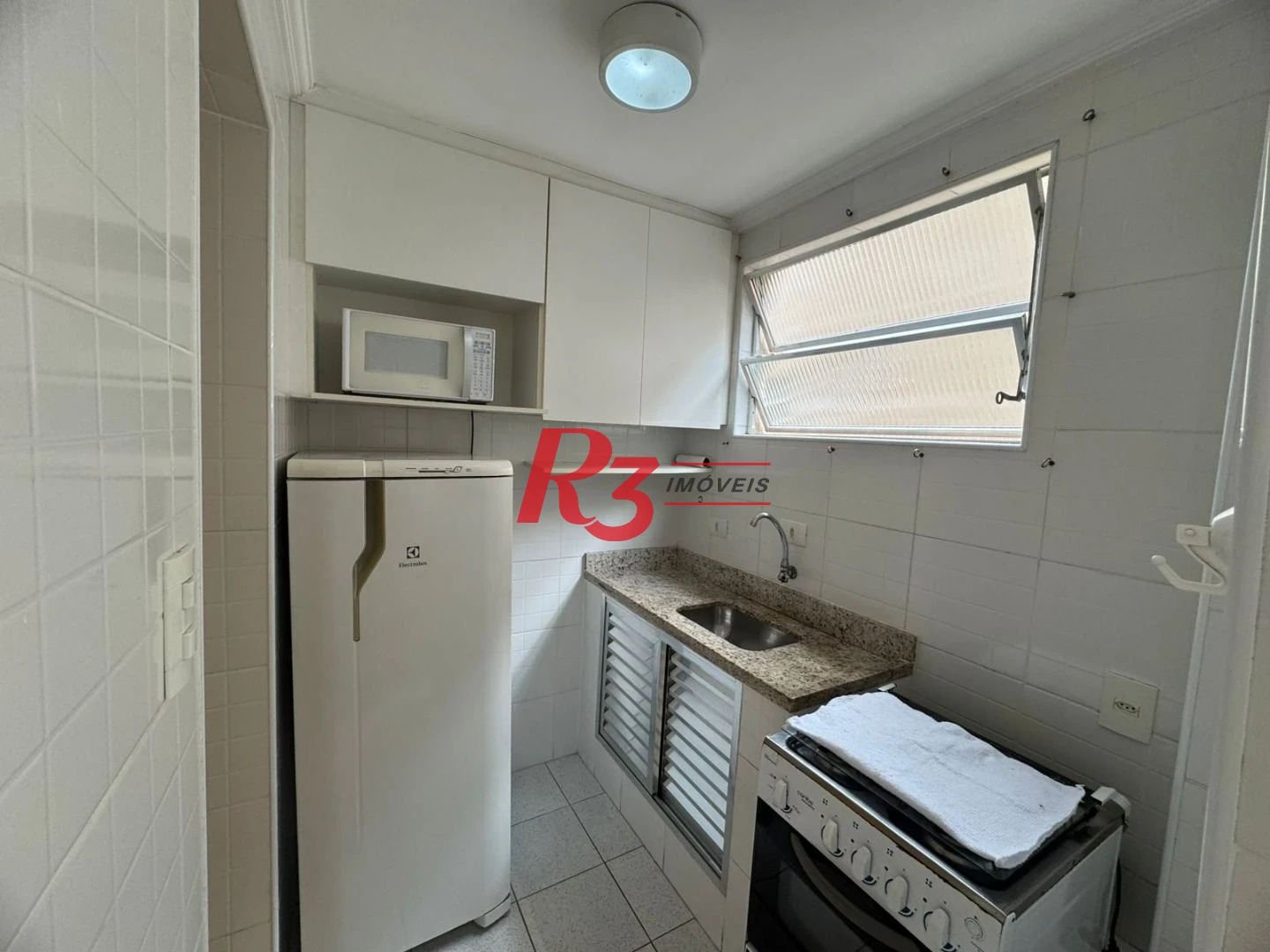 Apartamento com 1 dormitório à venda, 44 m² por R$ 360.000,00 - Gonzaga - Santos/SP
