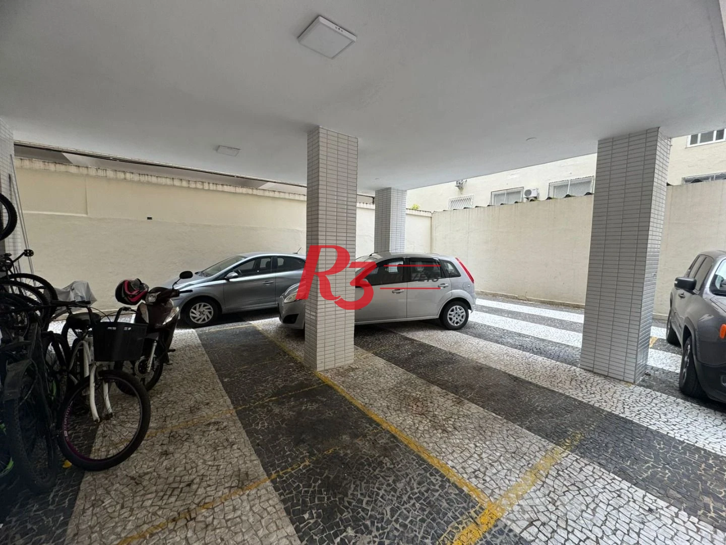 Apartamento com 1 dormitório à venda, 44 m² por R$ 360.000,00 - Gonzaga - Santos/SP