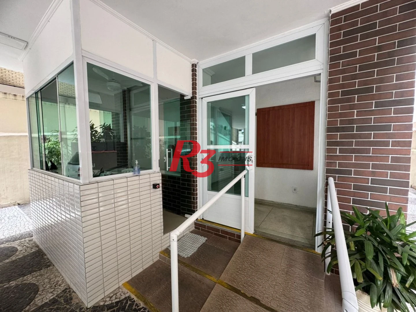 Apartamento com 1 dormitório à venda, 44 m² por R$ 360.000,00 - Gonzaga - Santos/SP