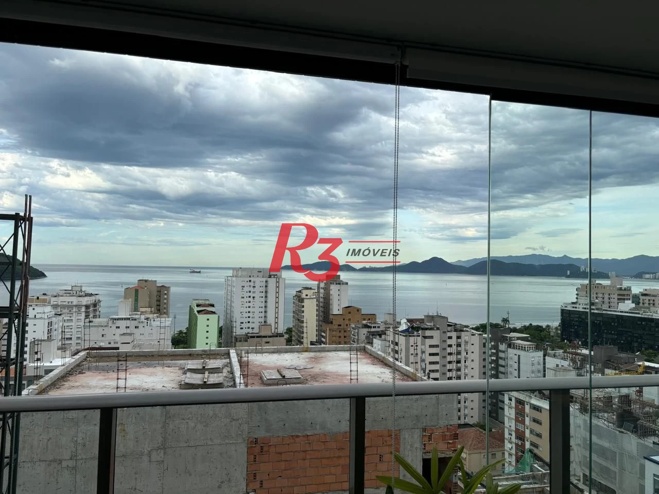 Apartamento com 2 dormitórios à venda, 88 m² por R$ 1.590.000,00 - Aparecida - Santos/SP
