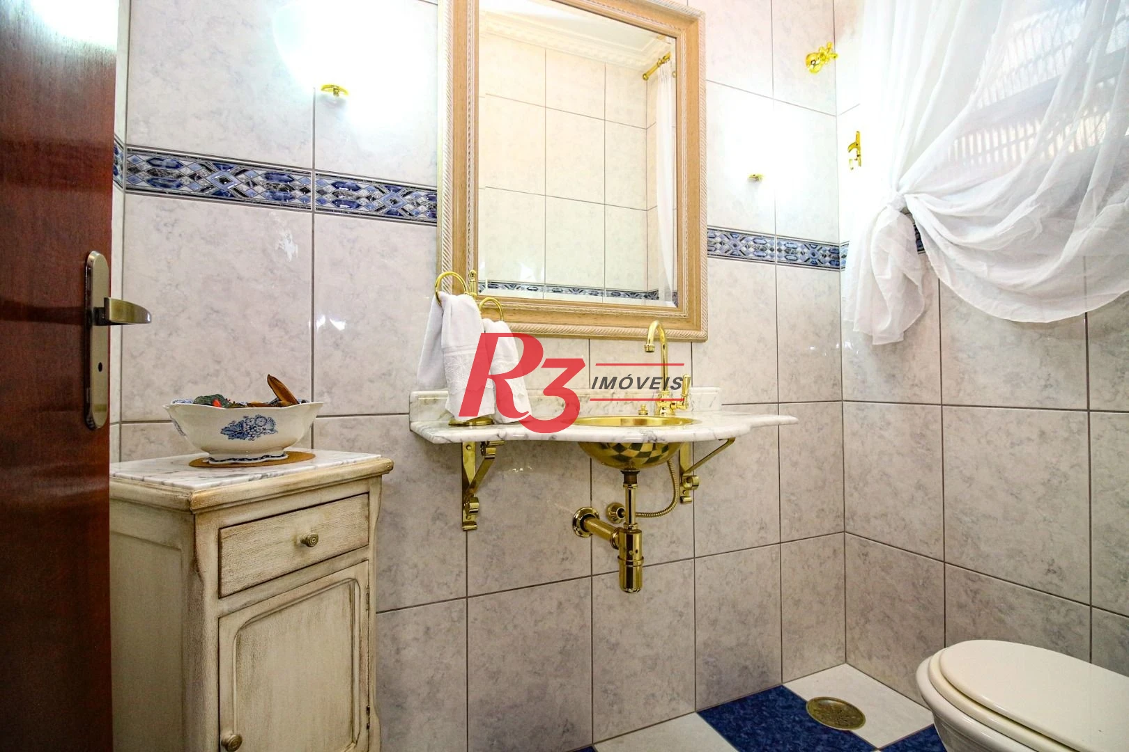 Casa com 3 quartos à venda, 180 m² por R$ 1.730.000 - Ponta da Praia - Santos/SP