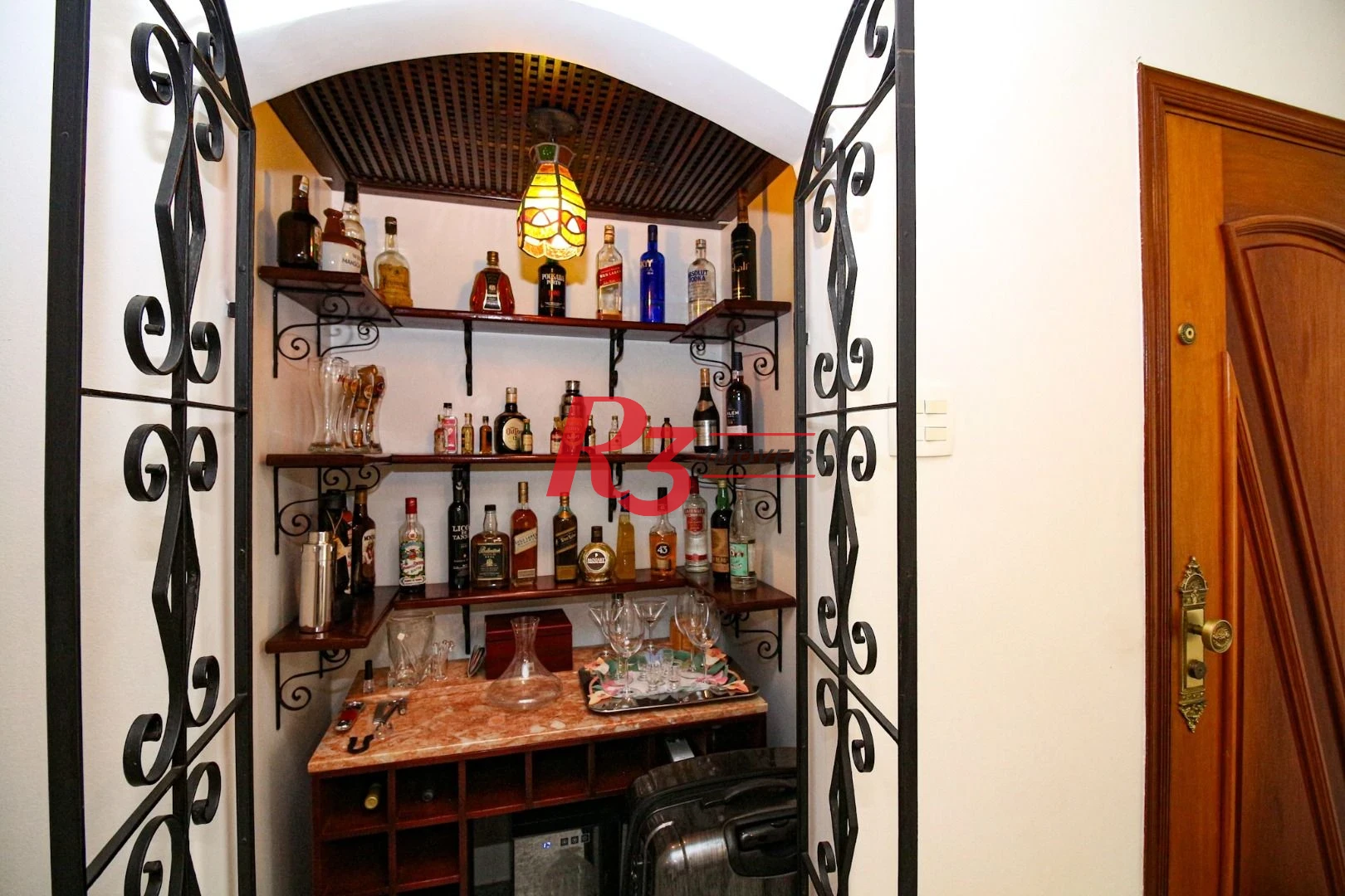 Casa com 3 quartos à venda, 180 m² por R$ 1.730.000 - Ponta da Praia - Santos/SP