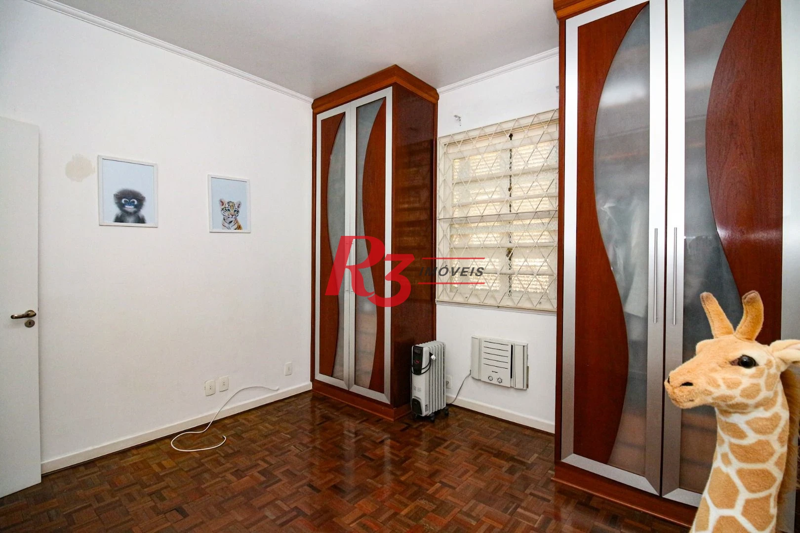 Casa com 3 quartos à venda, 180 m² por R$ 1.730.000 - Ponta da Praia - Santos/SP